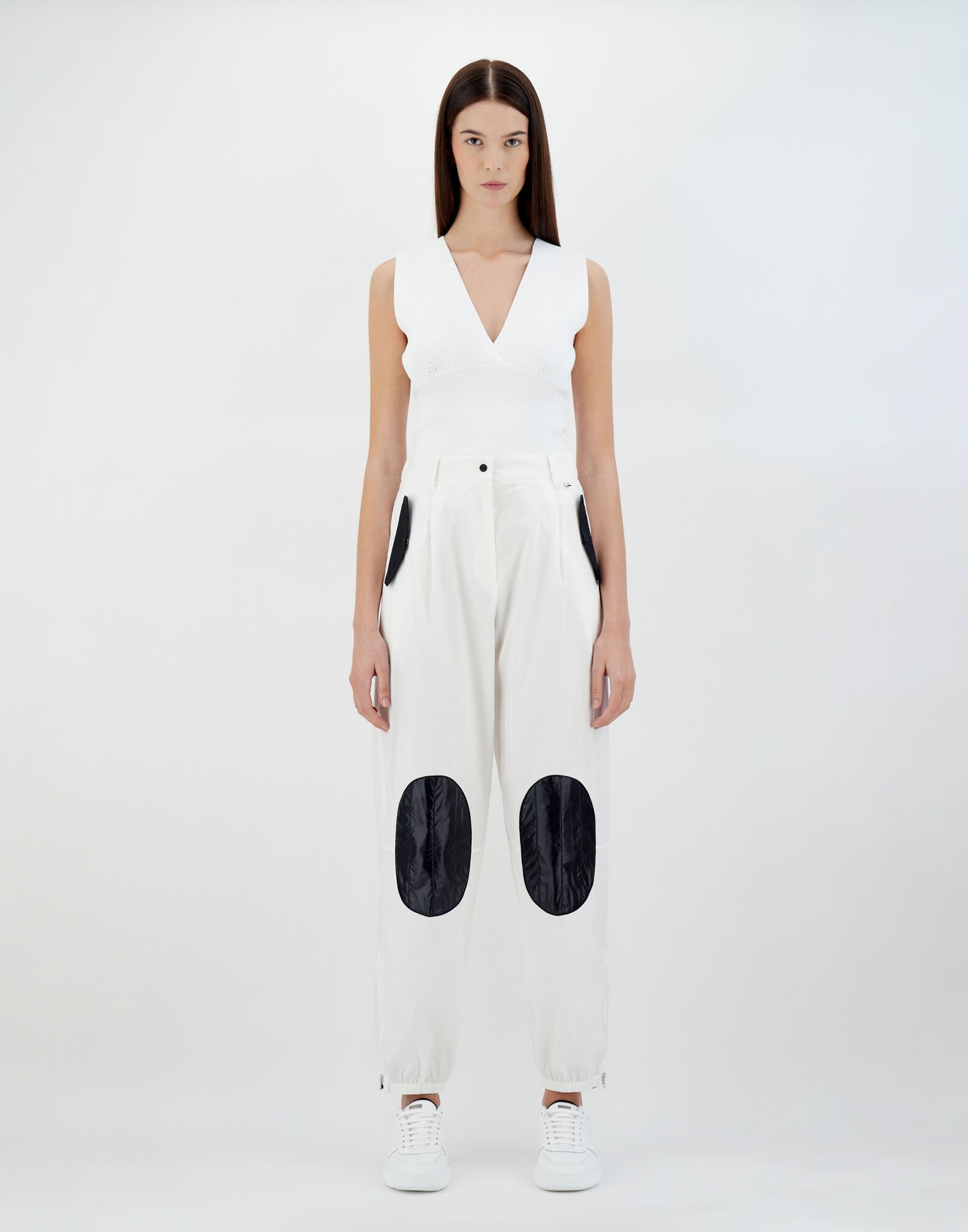 HERNO ヘルノ LIGHT NYLON STRETCH ストレッチパンツ 楽天市場】HERNO ヘルノ Light Scuba ストレッチジャージー