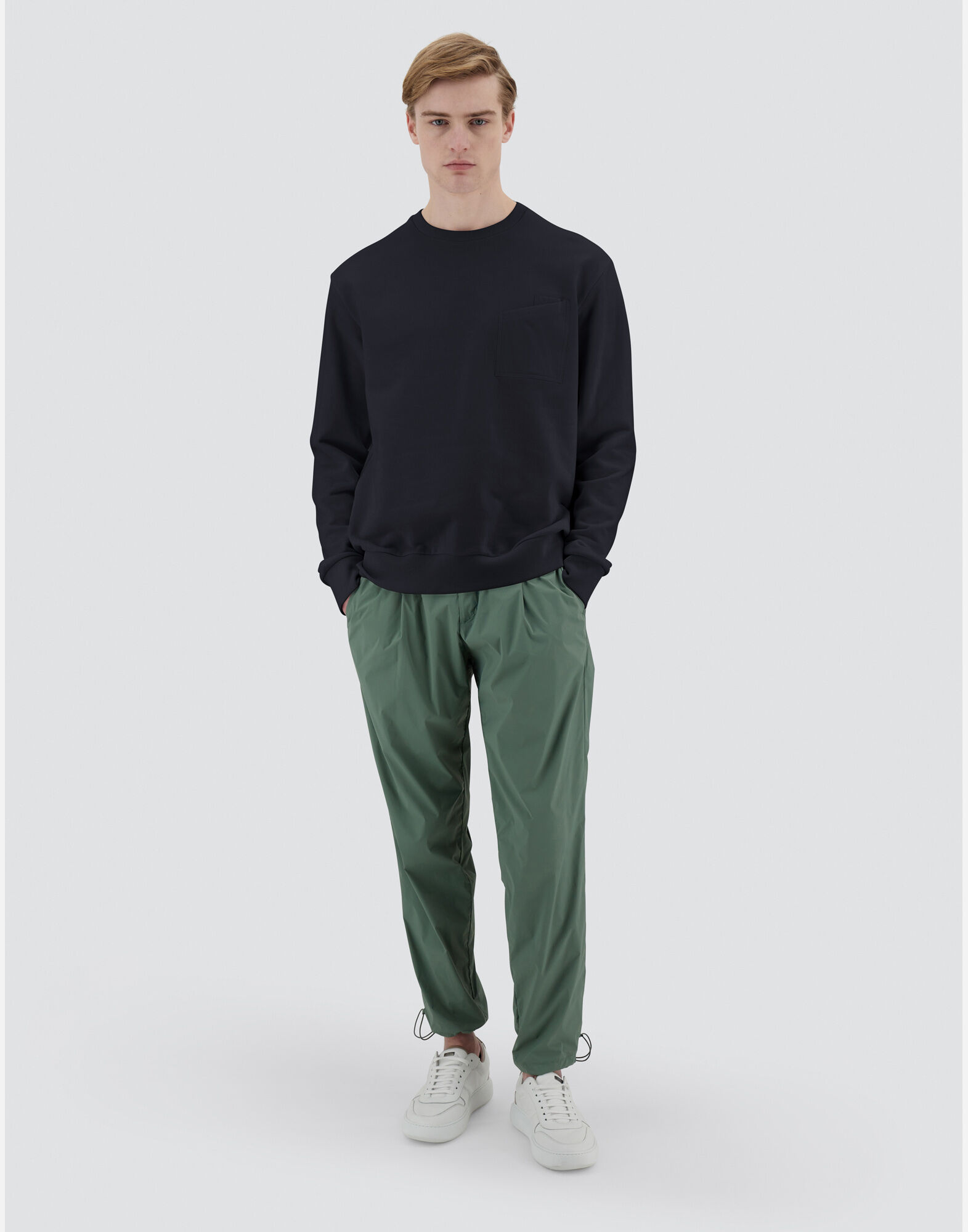 メンズ コットンセーター RESORT スウェットシャツ ネイビーブルー | Herno® (ヘルノ)