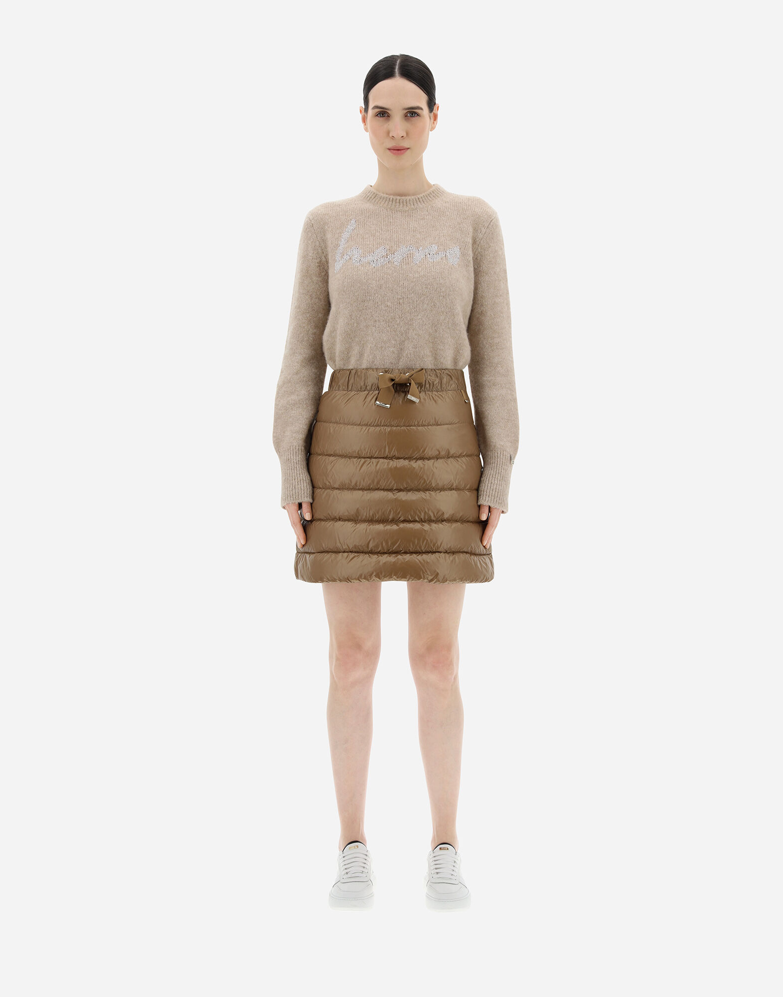 新品HERNOナイロンスカート40キャメル 新品HERNOナイロンスカート40キャメル 新品HERNOナイロン