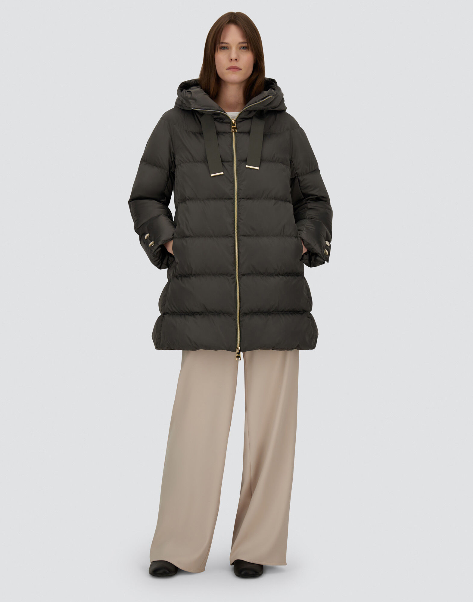 レディース サテンAラインコート グレー | Herno® (ヘルノ)