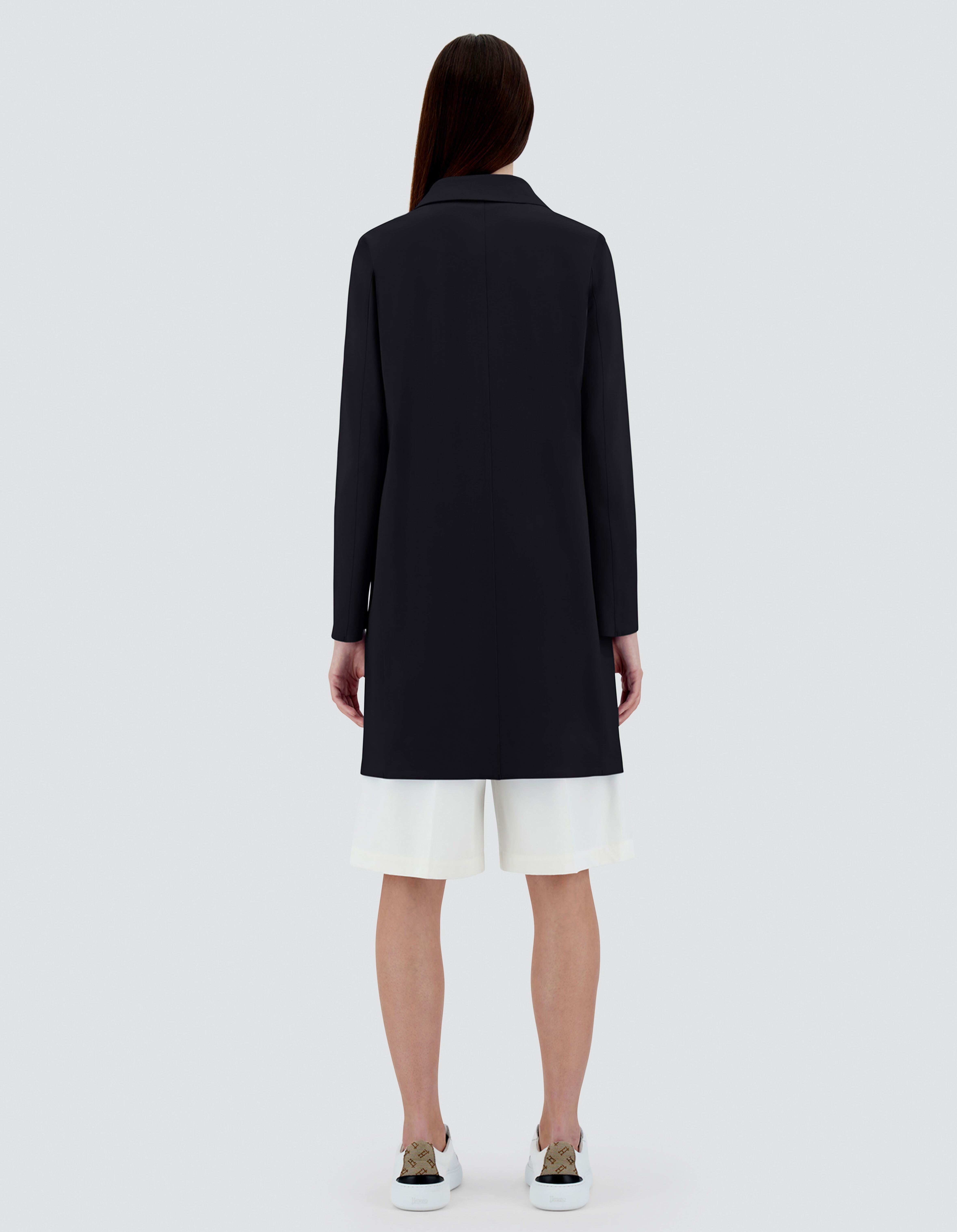 【数々のアワードを受賞】 レディース (ヘルノ) Herno® | ブラック コート PEF FIRST-ACT ジャケット・アウター