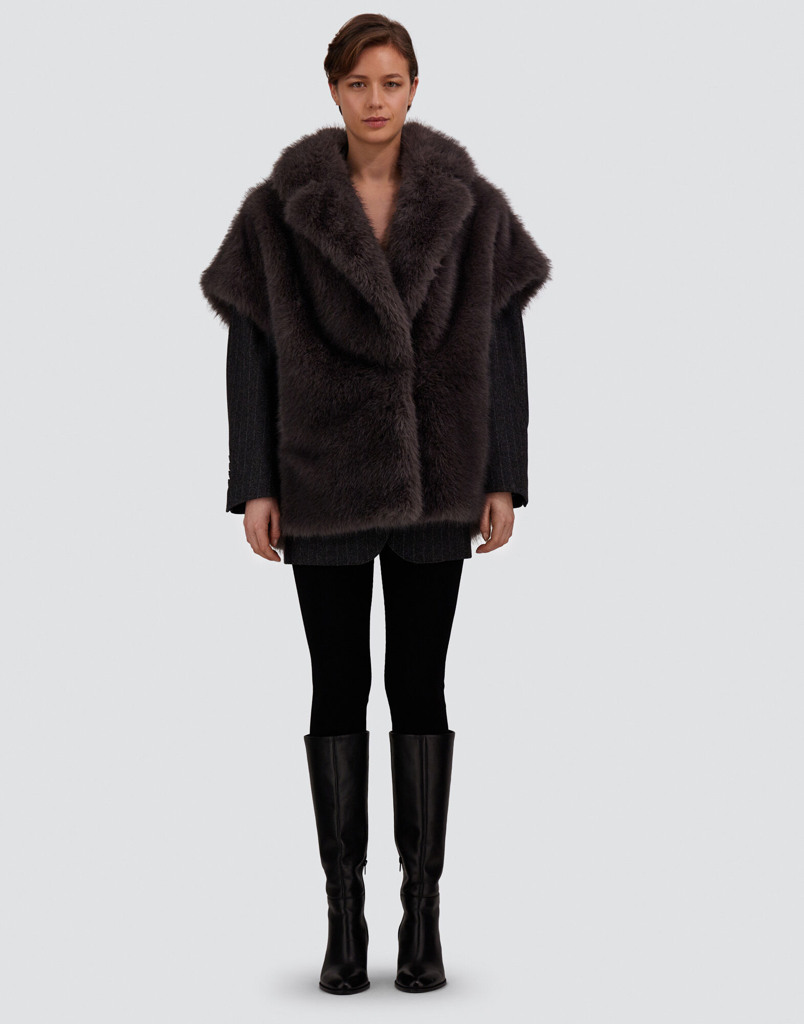 VESTE SANS MANCHES EN FOURRURE SYNTHÉTIQUE À POILS LONGS