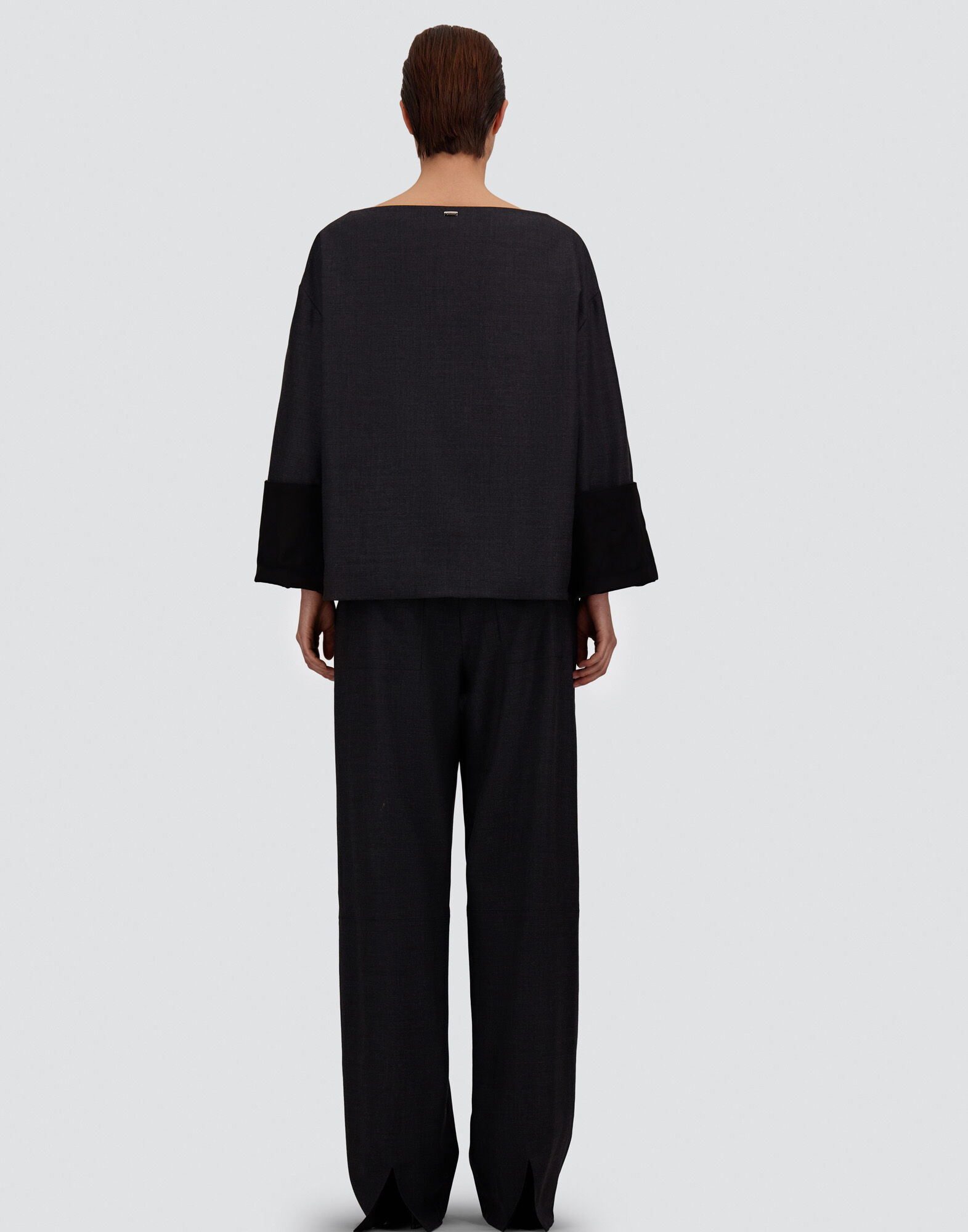 PANTALON EN GABARDINE DE LAINE ET SATIN DE VISCOSE