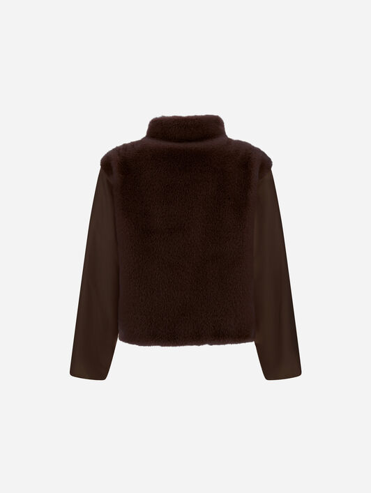 JACKE RESORT AUS KUNSTPELZ IN BIBEROPTIK UND AUS KASCHMIR UND SEIDE