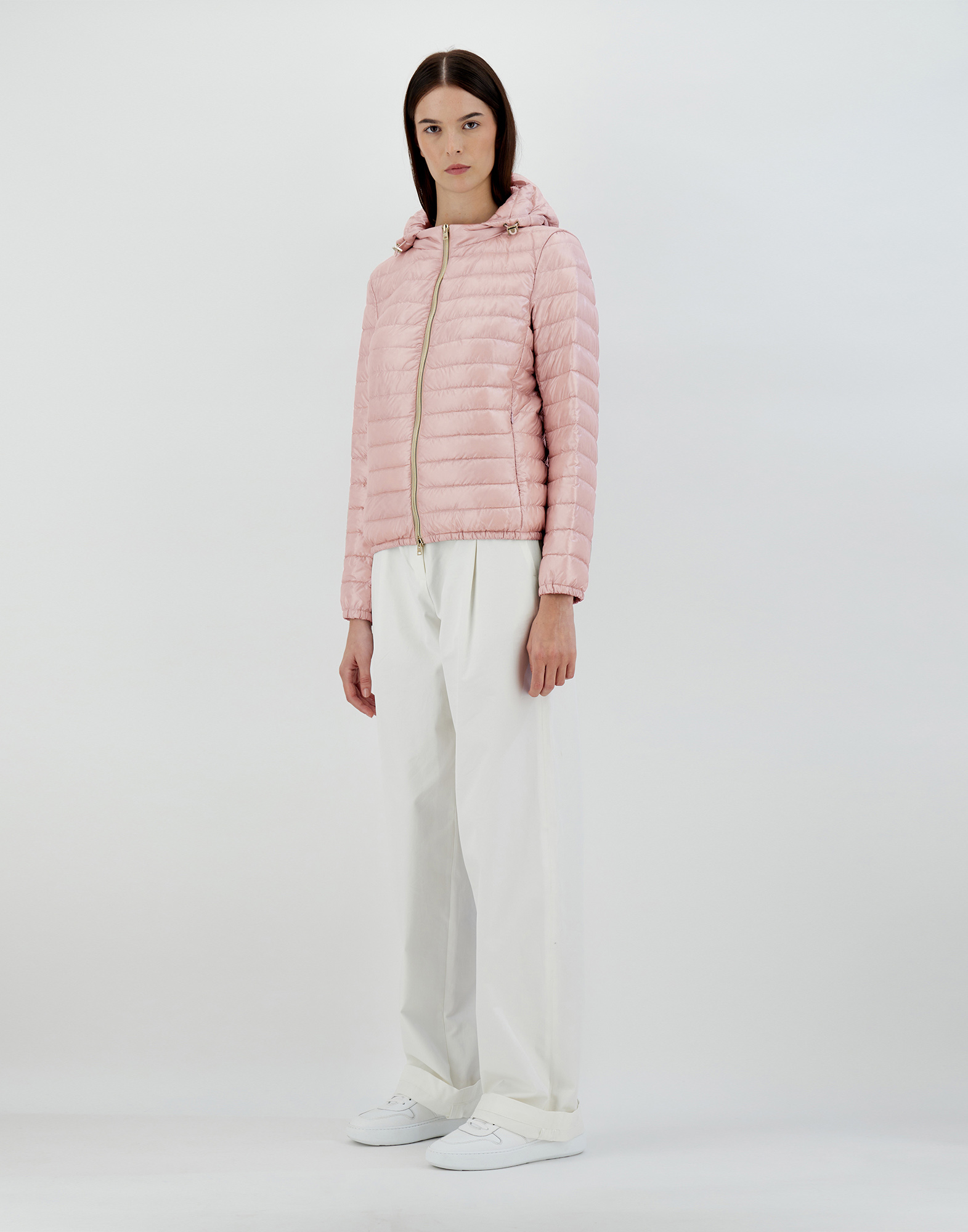 Herno Iconico Angela Classic Short Down Puffer Jacket In Light Pink