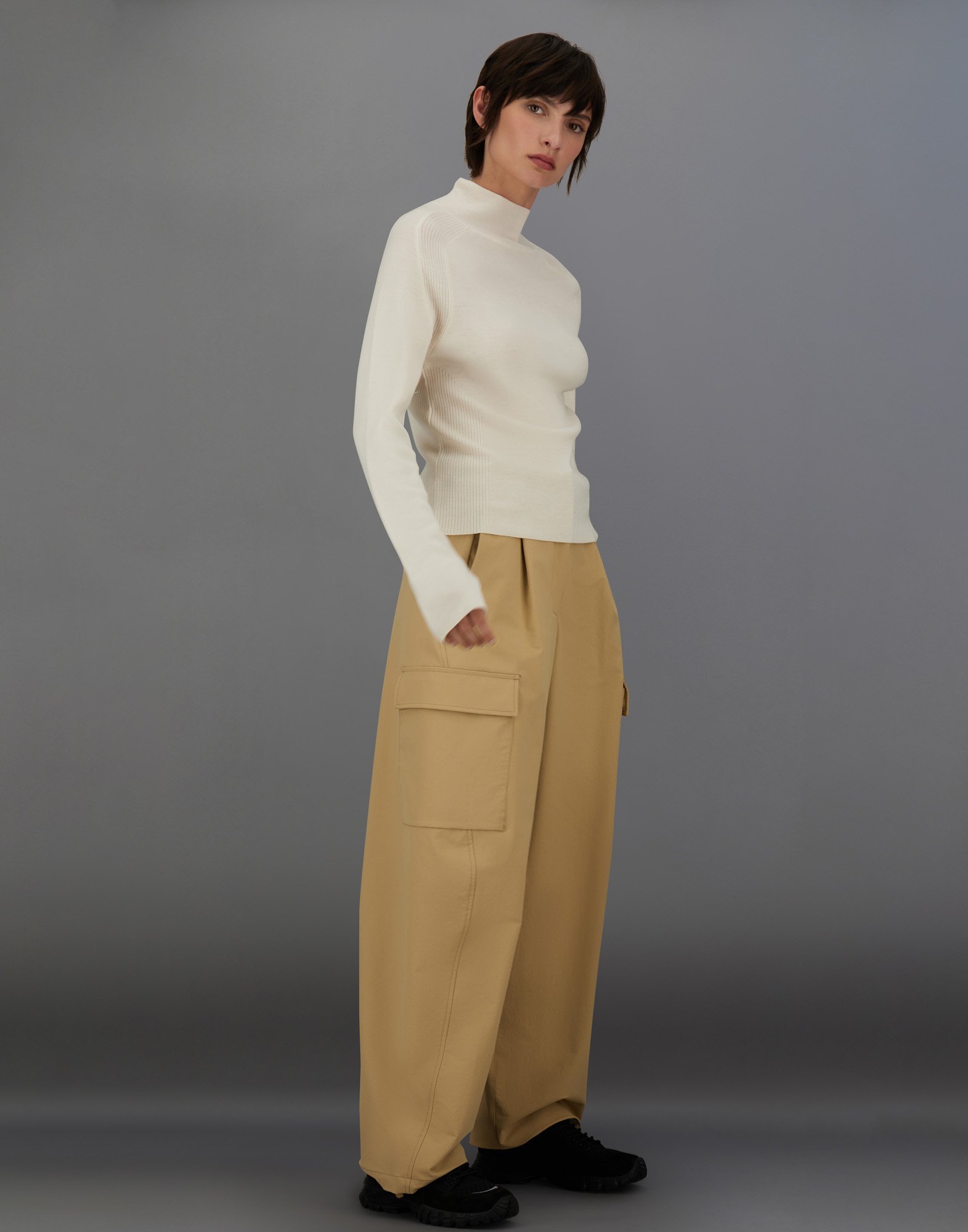 Herno Laminar Cargo Trousers In Comfort Tech In Brown