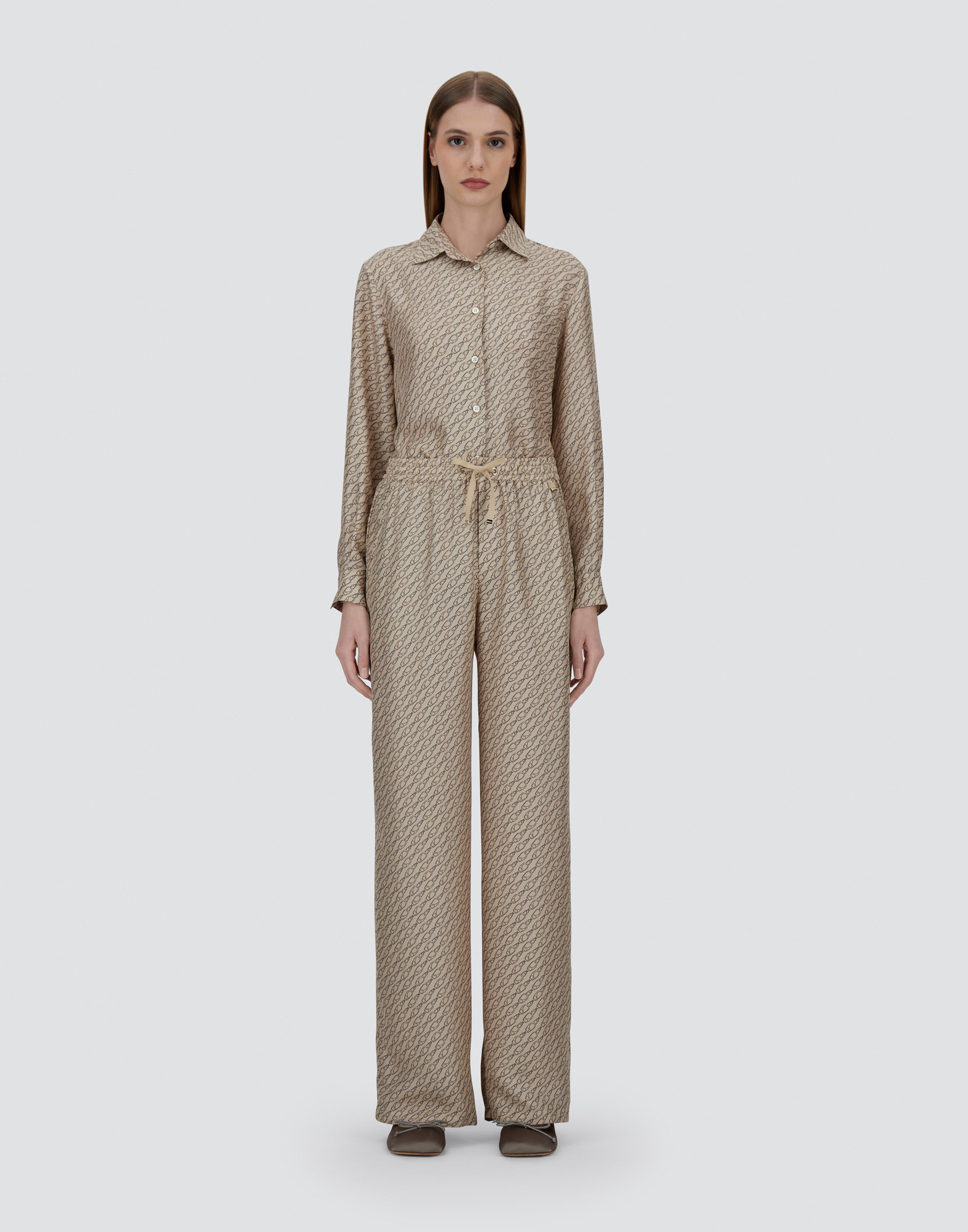 Herno Trousers In Iconic Print Silk In Camel