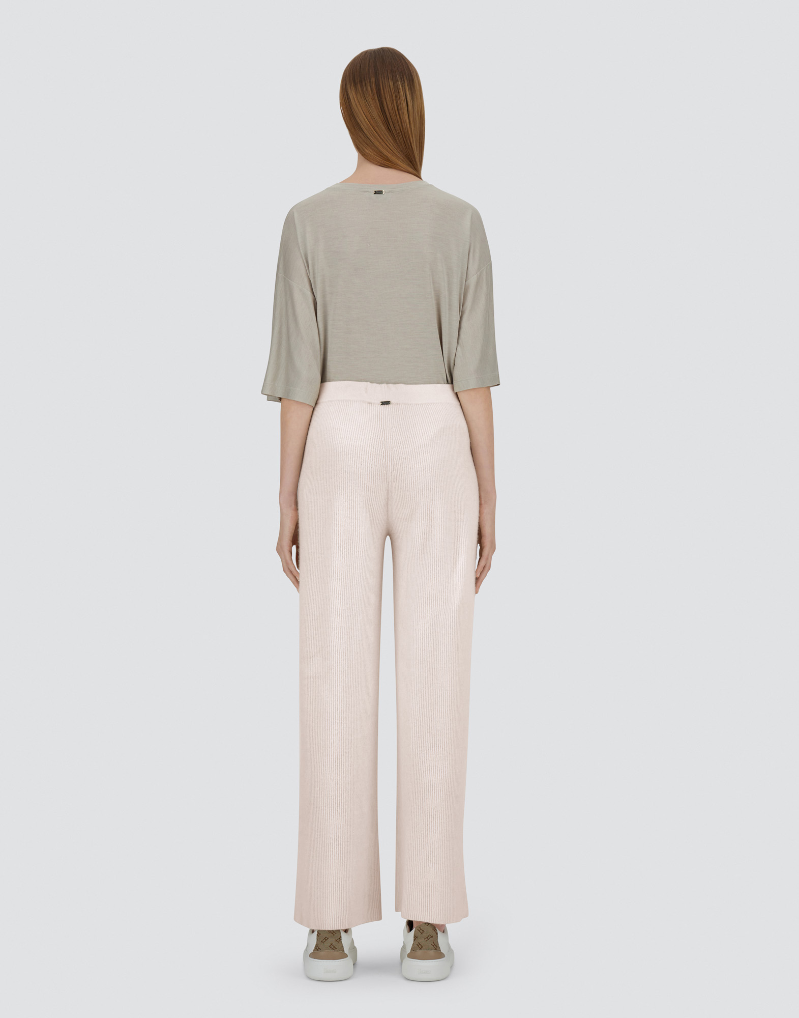 Herno Trousers In Ribbed Wool Cashmere In Chantilly