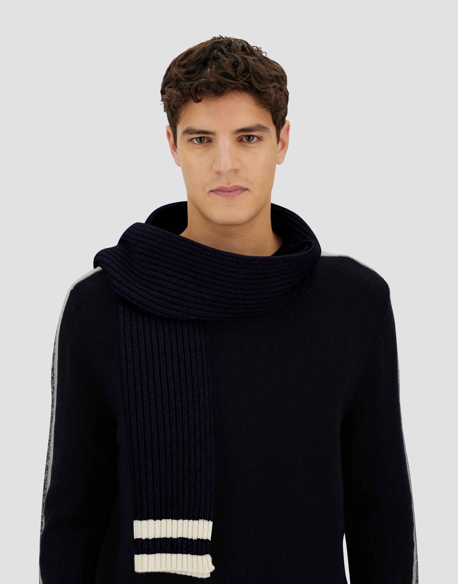 Herno Resort Scarf In Double Rib Wool In Black