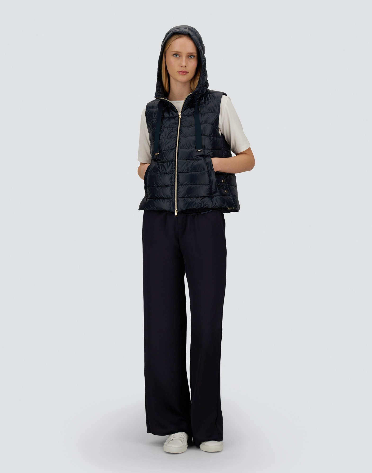 Herno Vest In Nylon Ultralight And Monogram Lurex In Blu Navy