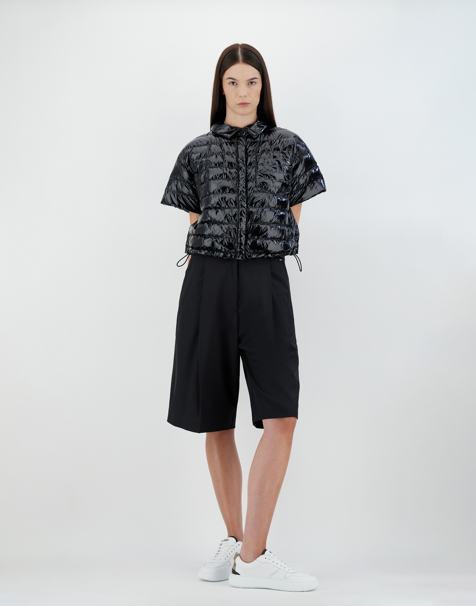 Herno Gloss Short-sleeved Bomber Jacket In Black