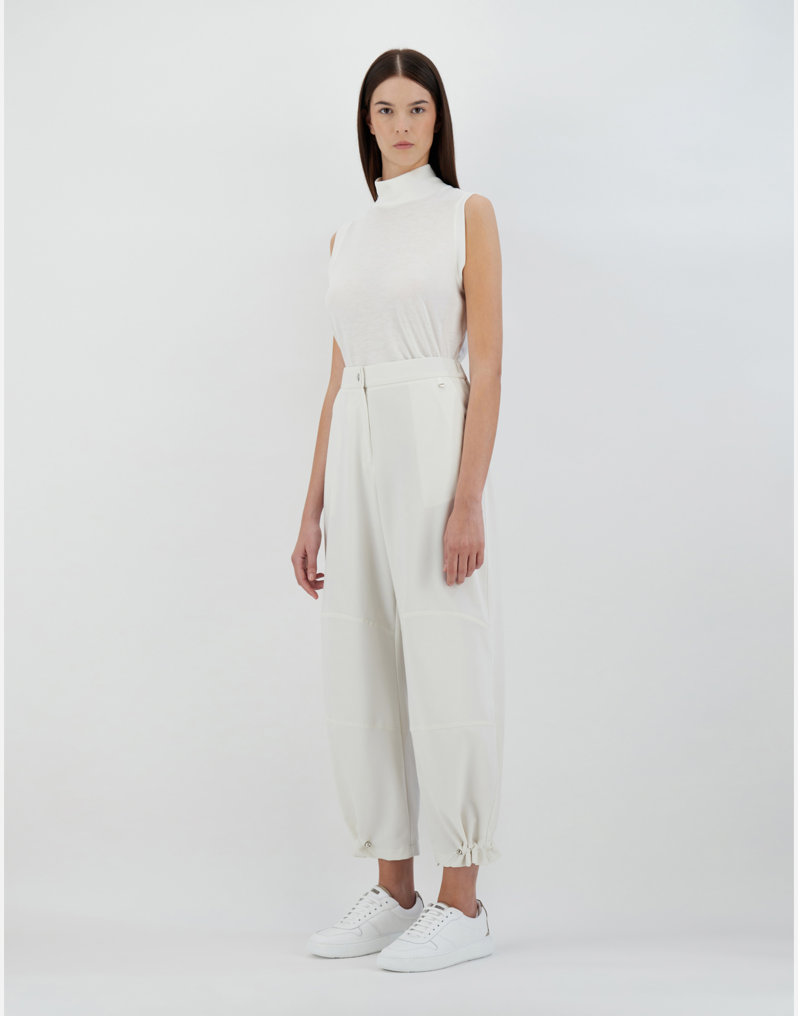 Herno Viscose Effect Trousers In Grey Pearl