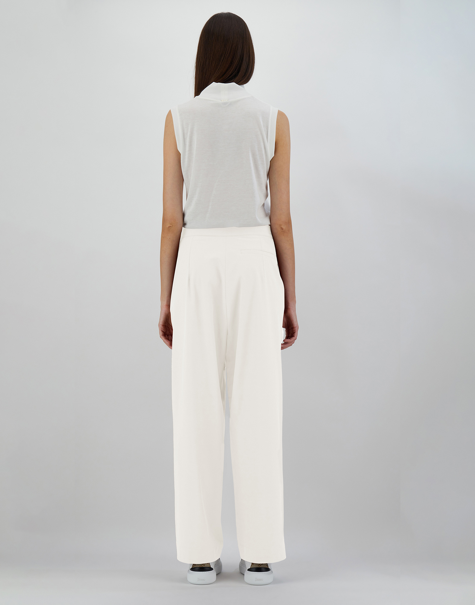 Herno Structures Nylon Trousers In White