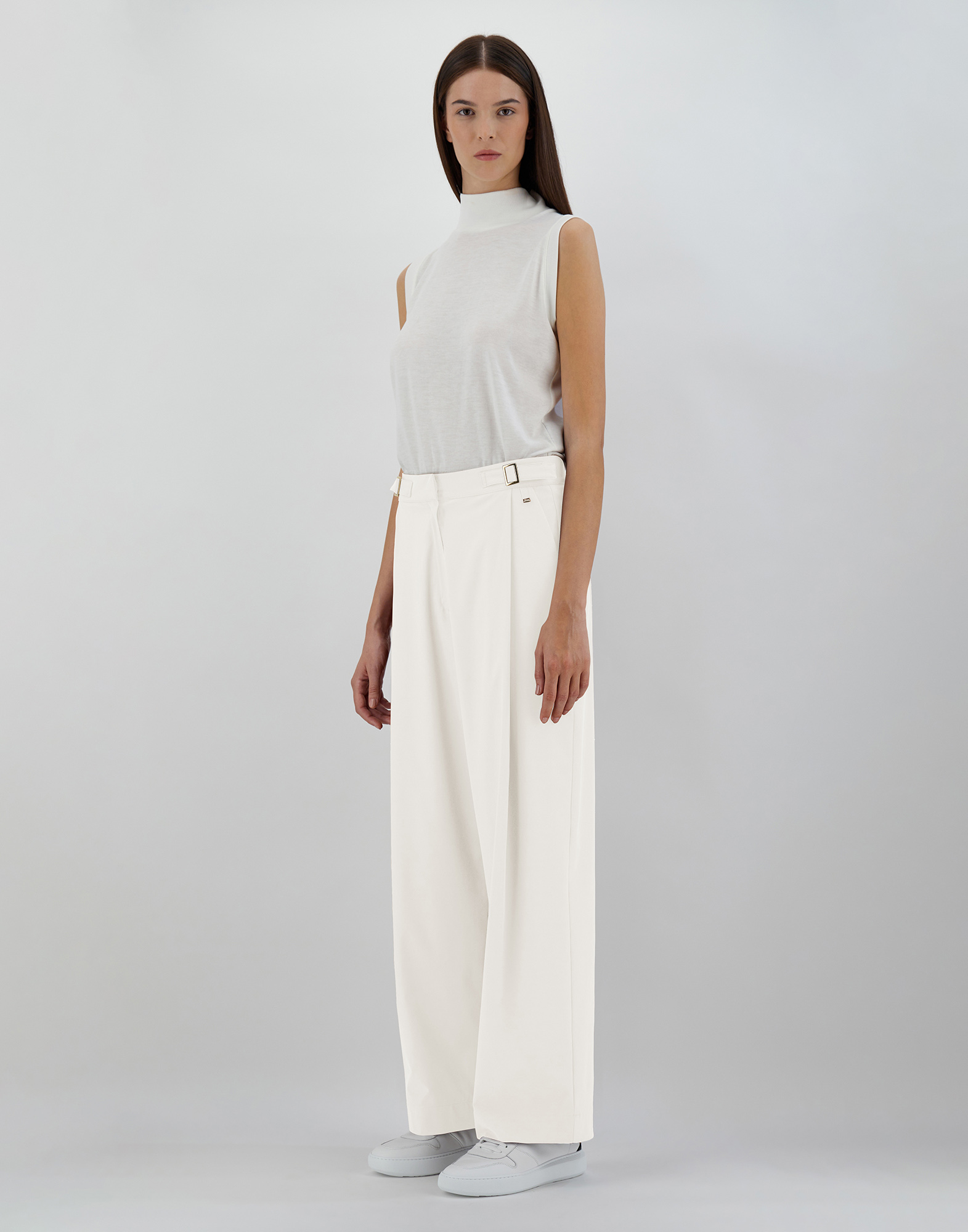 Herno Structures Nylon Trousers In White