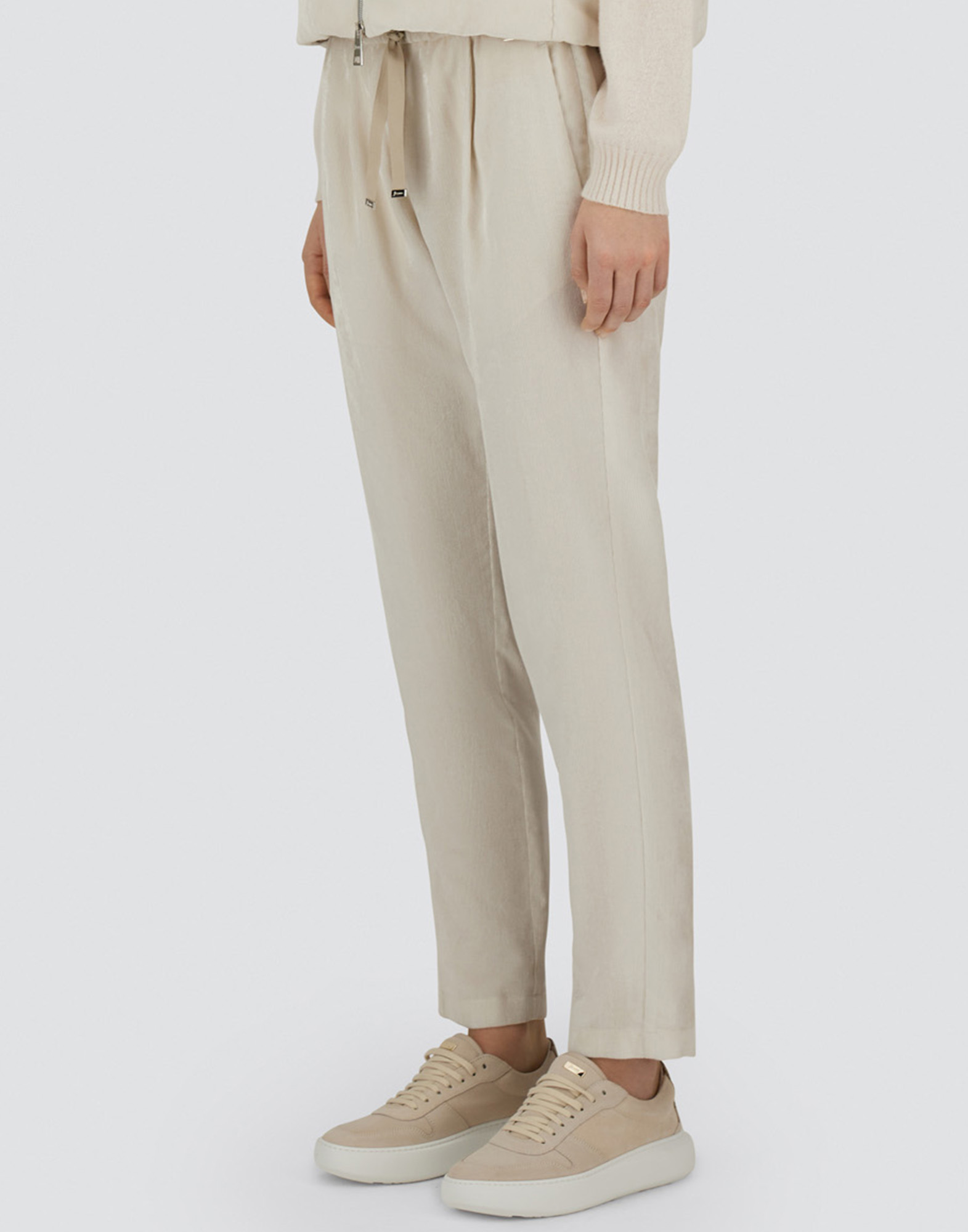 Herno Resort Trousers In Bright Corduroy
