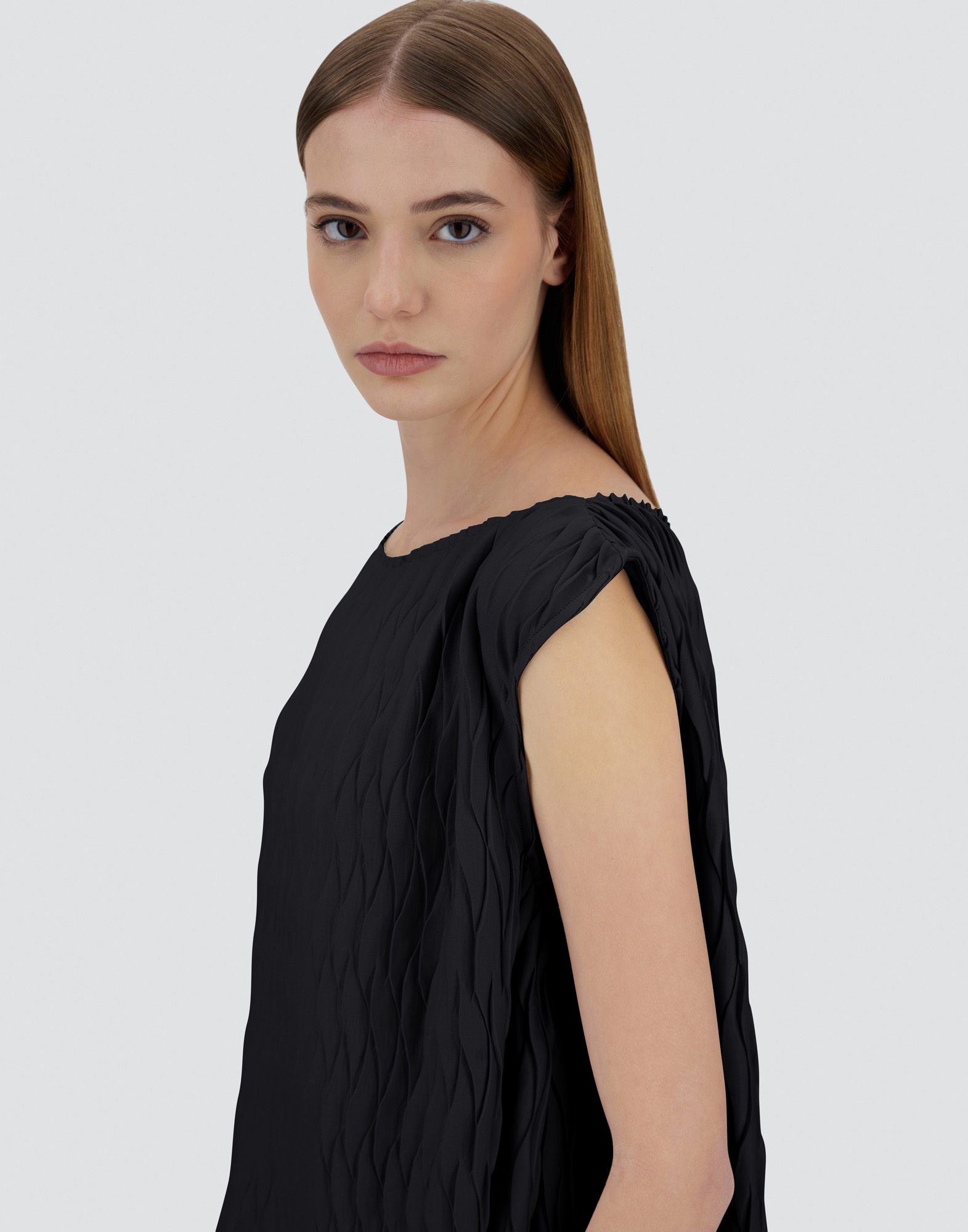 Herno Wrinkled Effect Polyester Jersey Tank Top In Black