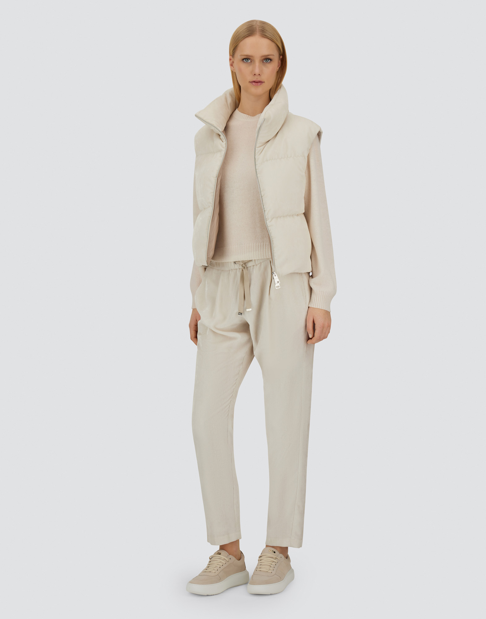 Herno Resort Trousers In Bright Corduroy