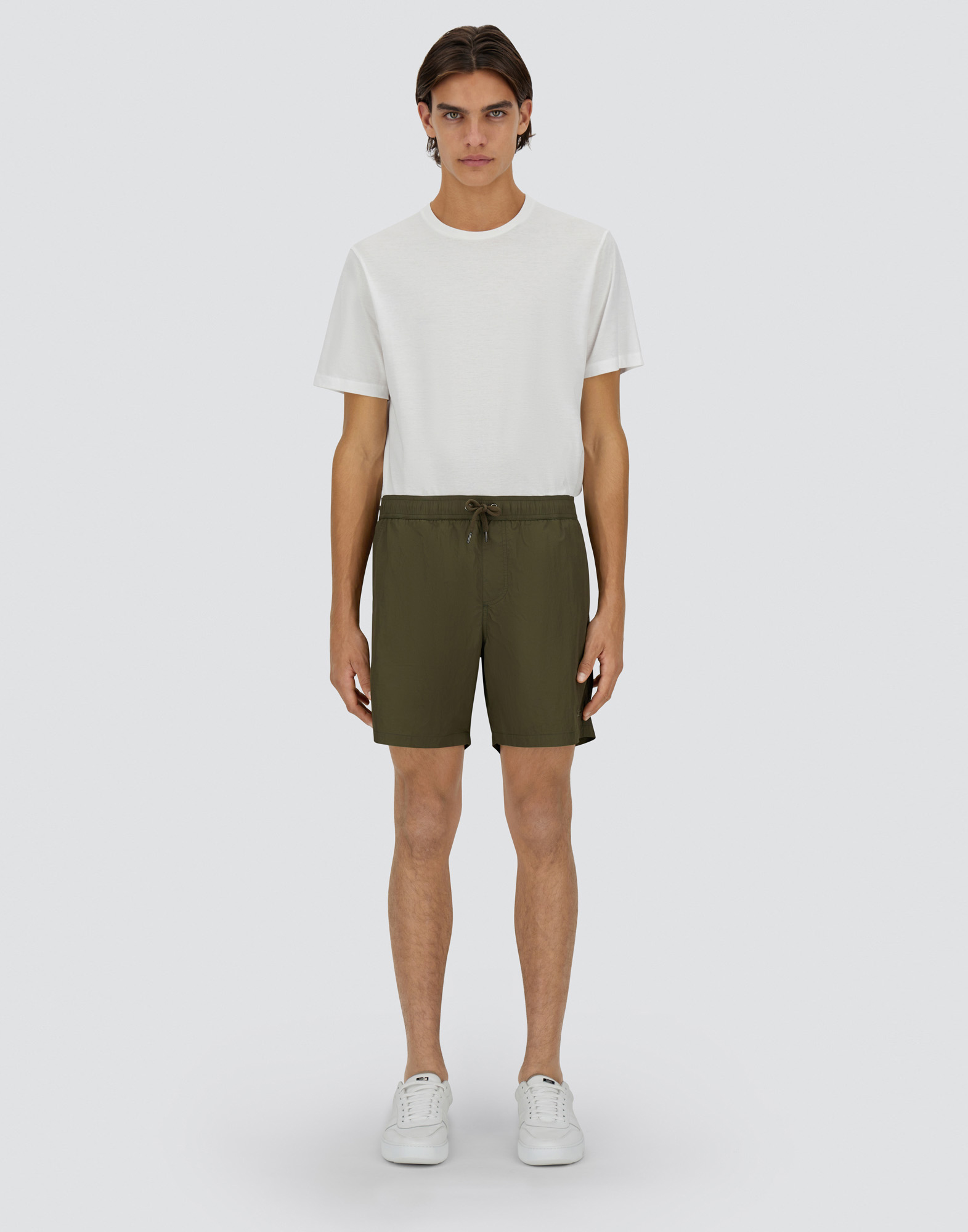 Herno Ultralight Crease Beach Boxers In Light Military