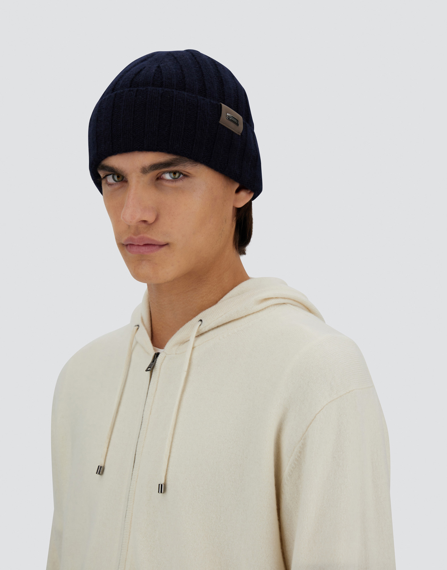 Herno Cashmere And Alcantara Beanie In Dark Blue