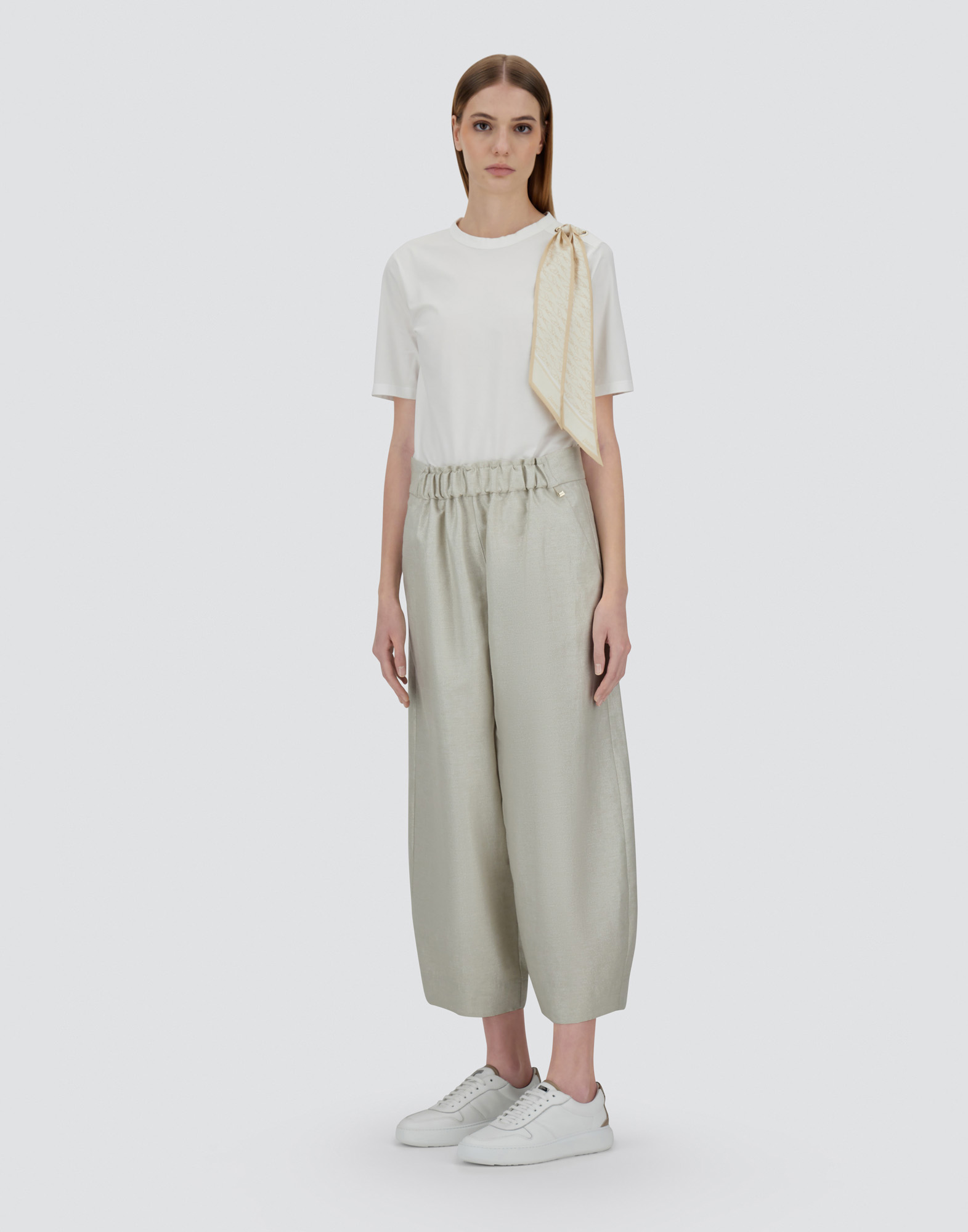 Herno Bright Linen Trousers In Chantilly