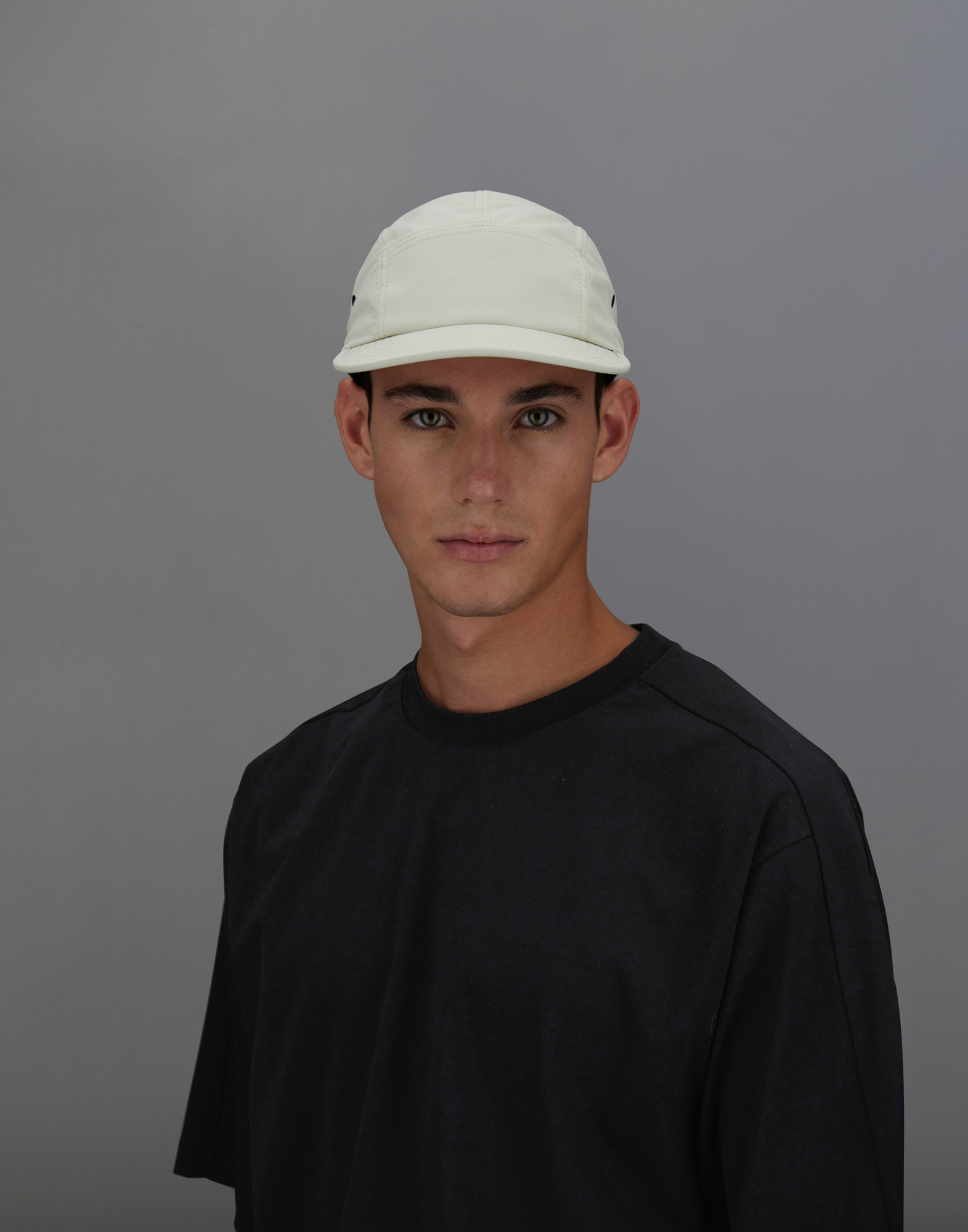 Herno Laminar Baseball Cap In 2l Gore-tex In White