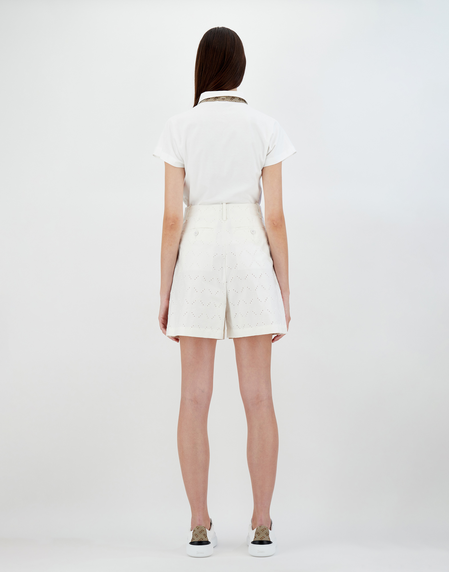 Herno エンブロイダリー Delon ショートパンツ In White