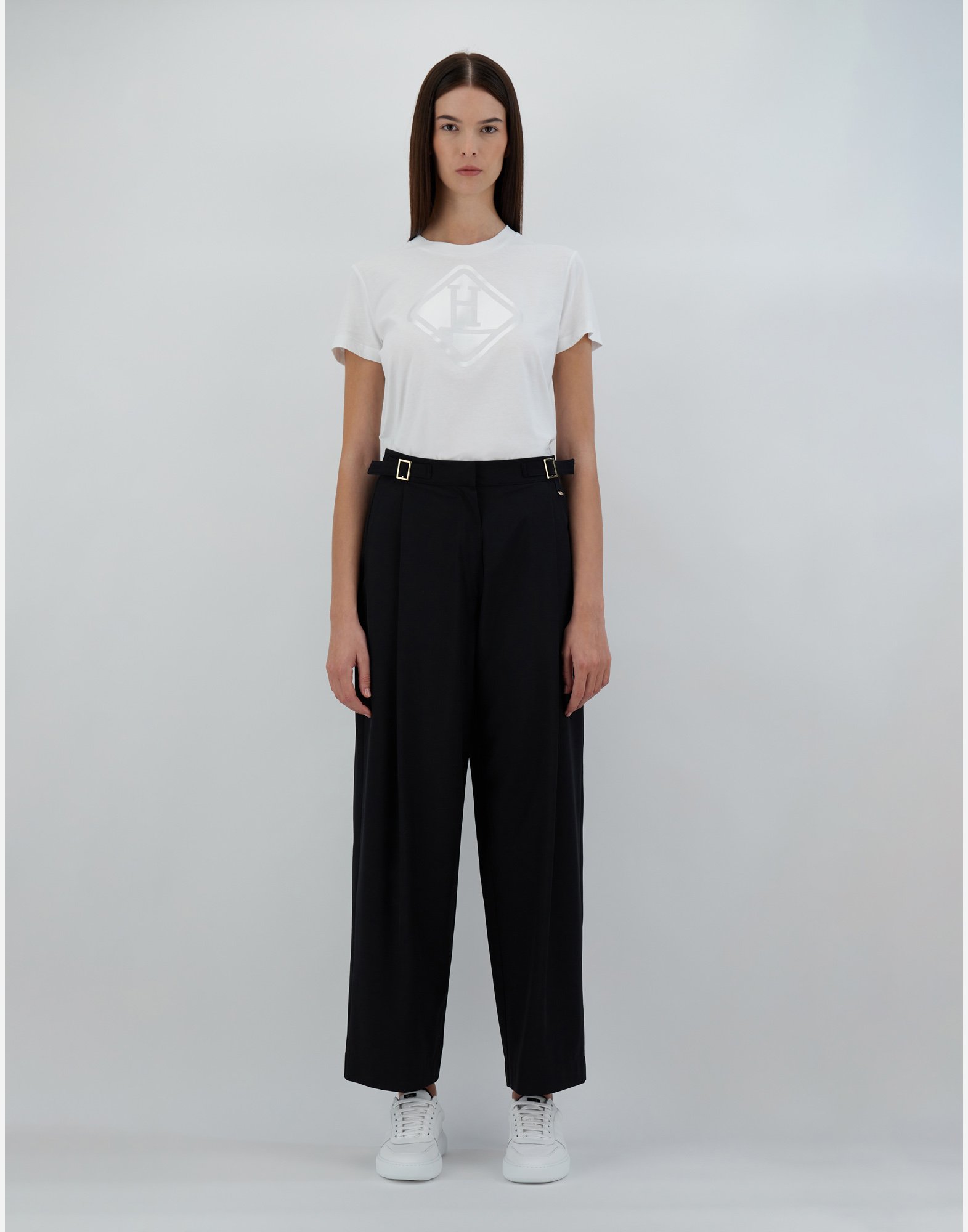 Herno Straight Leg Trousers With Elasticized Waist And Pockets In Black