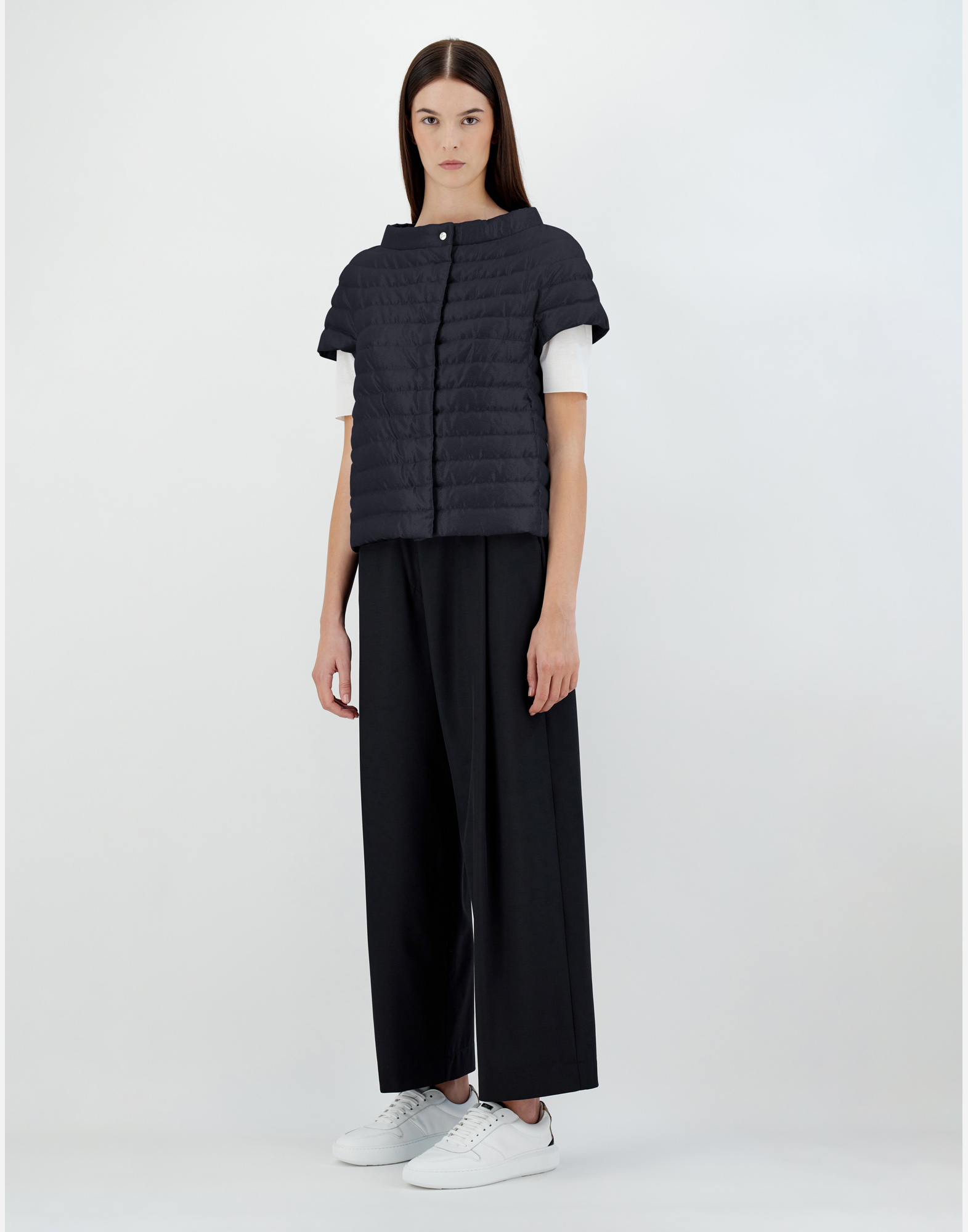 Herno Metallic Effect Cape In Black