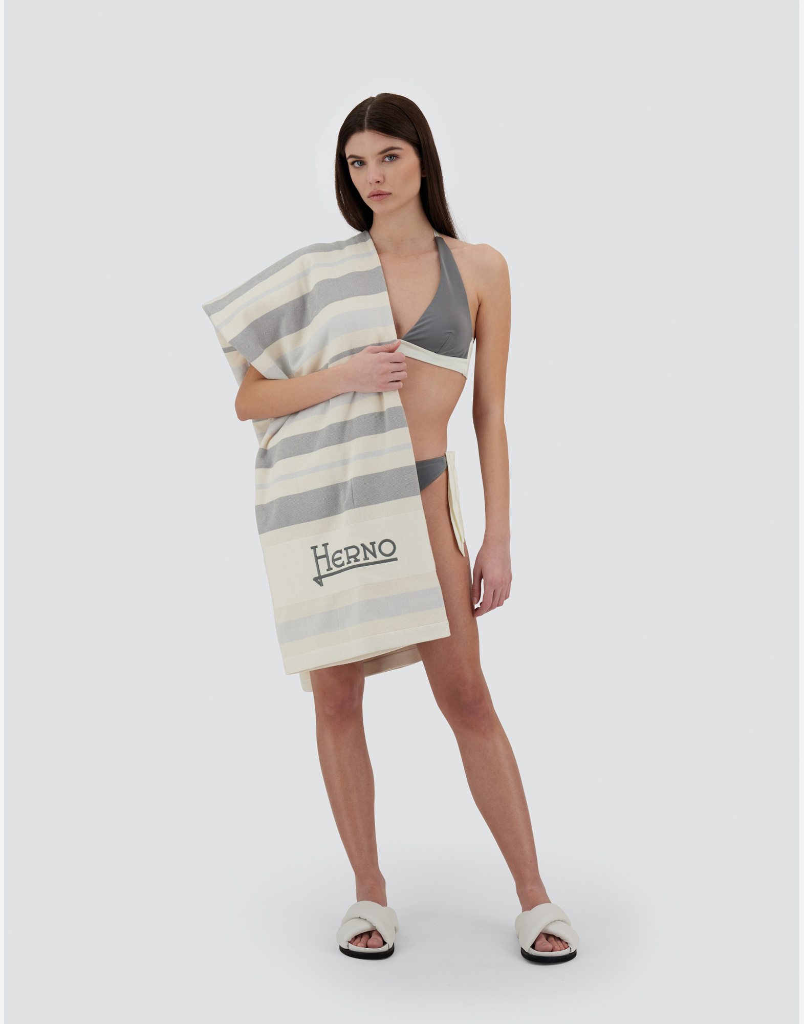 Herno Resort Beach Towel In Summer Accessories In Grey/cream