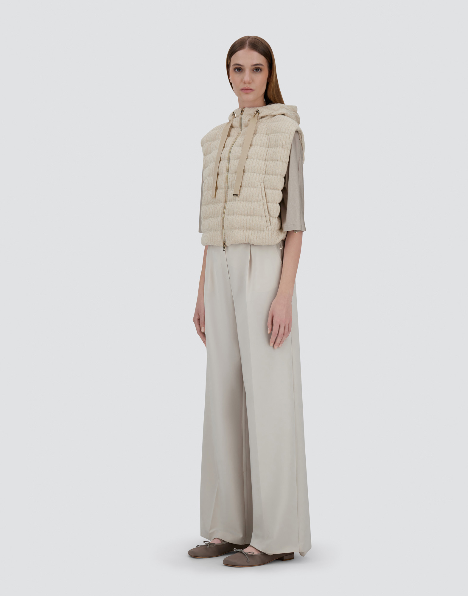 Herno Vest In Shiny Ribbed Knit In Chantilly