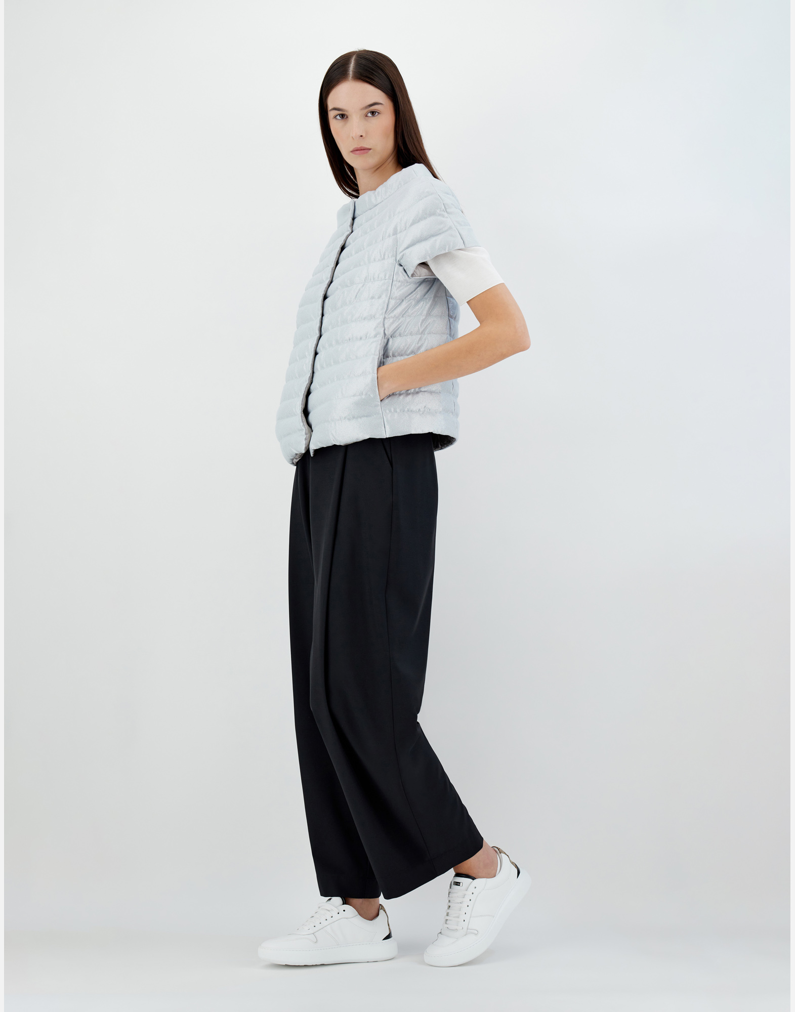 Herno Metallic Effect Cape In Pearl
