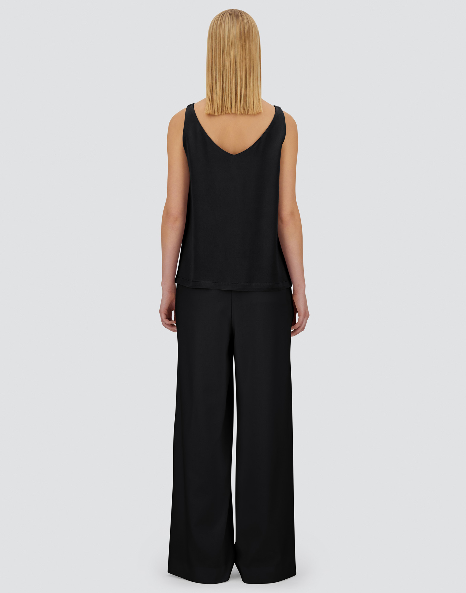 Herno Resort Top In Envers Satin In Black