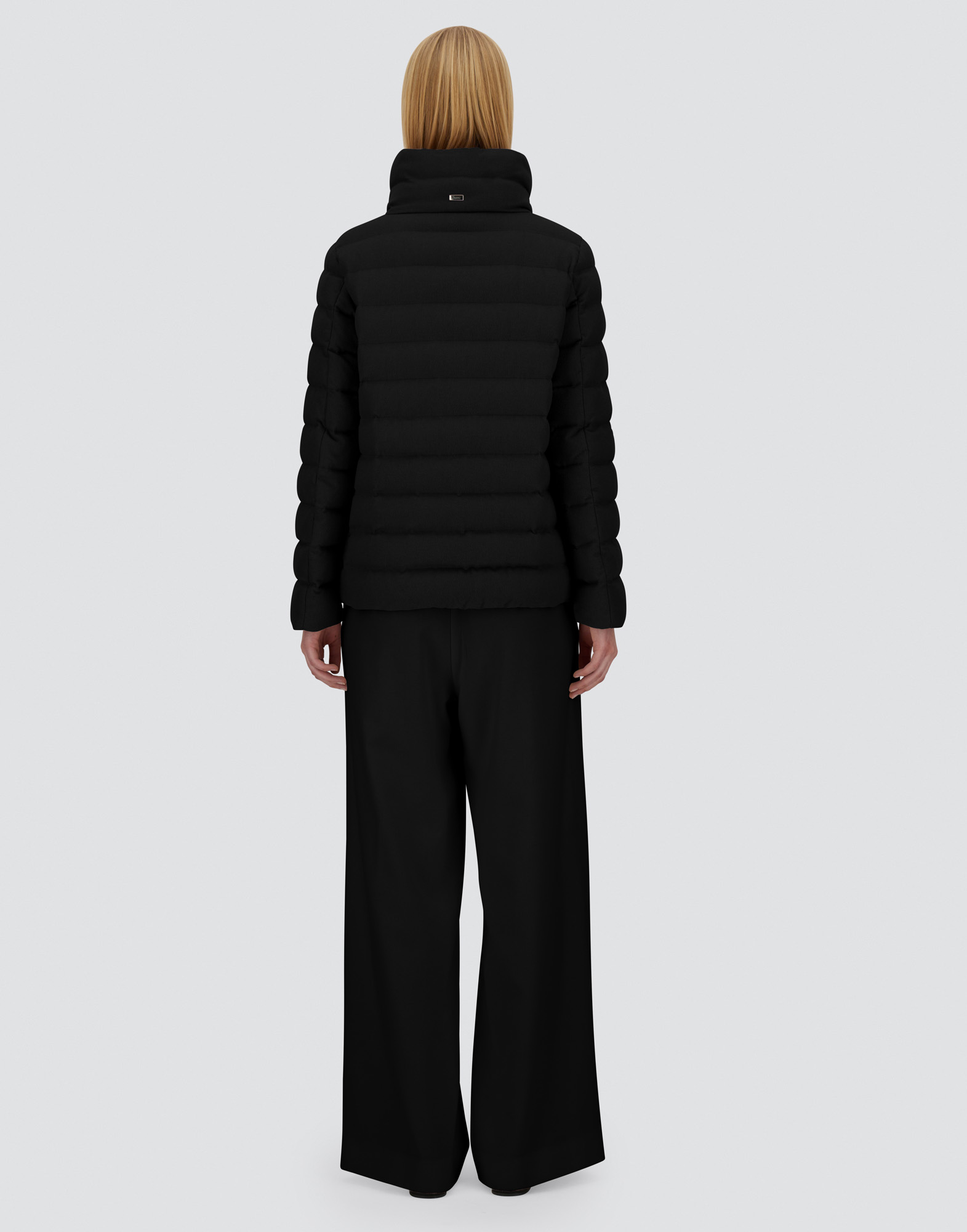 Herno Resort Cape In Cashmere Silk In Black