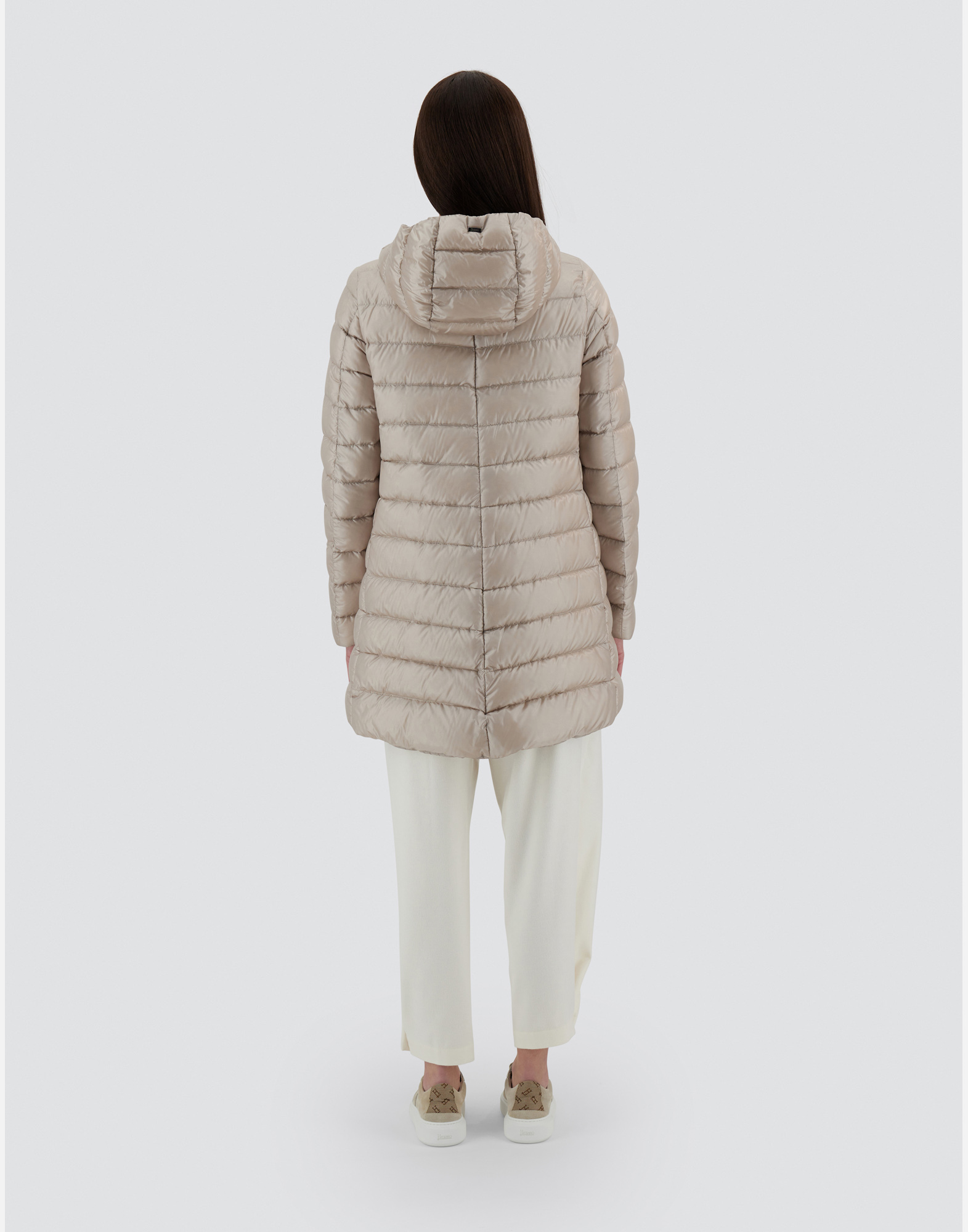 Herno Resort A-shape Jacket In Nylon Ultralight In Chantilly