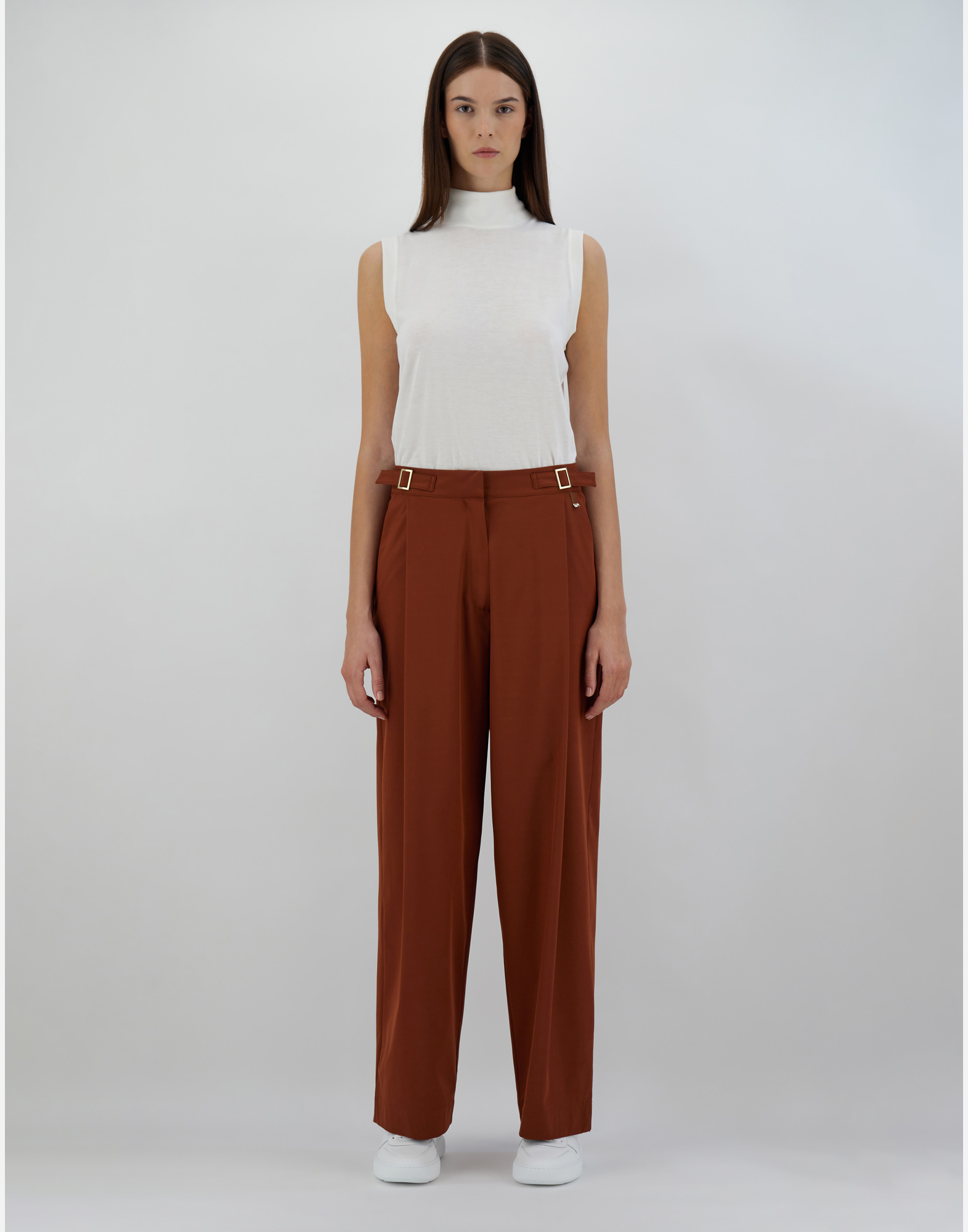Herno Structures Nylon Trousers In Burnt
