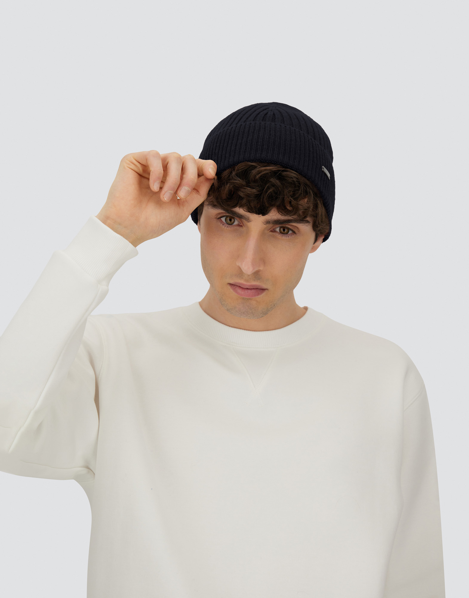Herno Wool Cashmere Beanie Beanie In Black