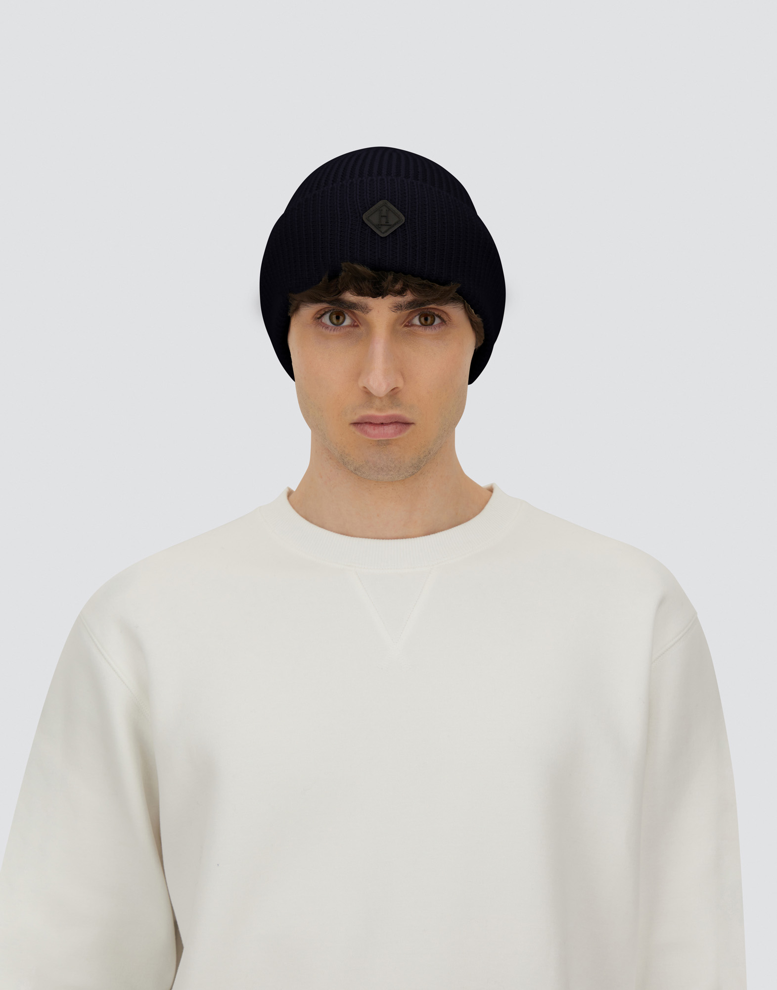 Herno Beanie In Ribbed Merino Wool In Black