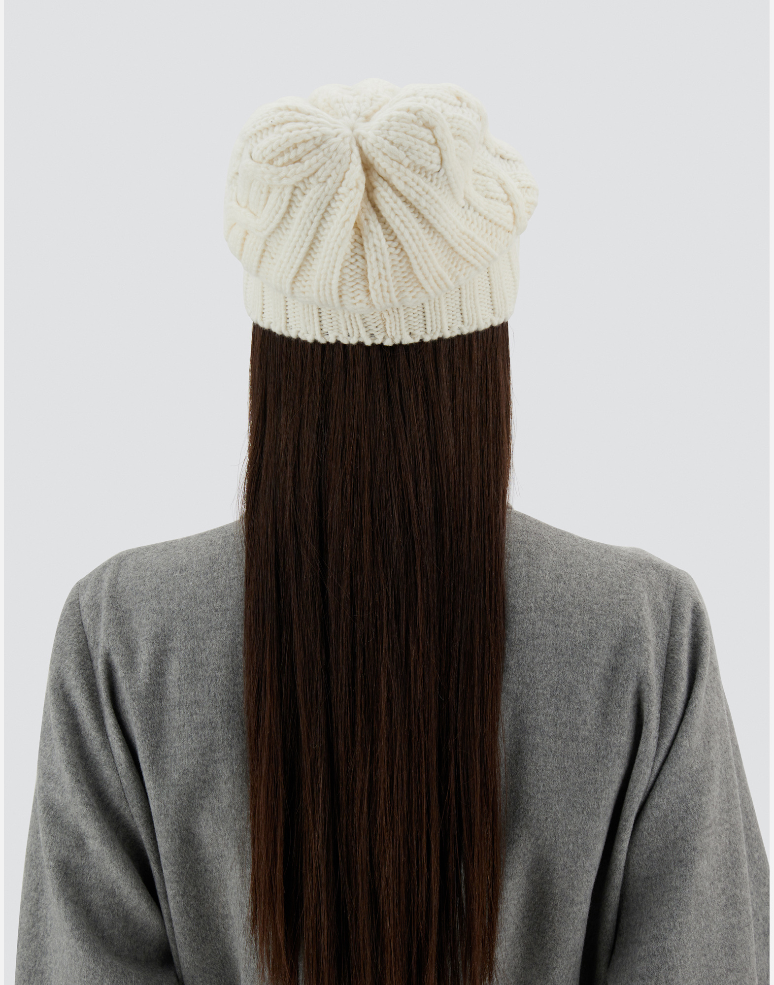 HERNO RESORT BEANIE IN INFINITY BRAID 