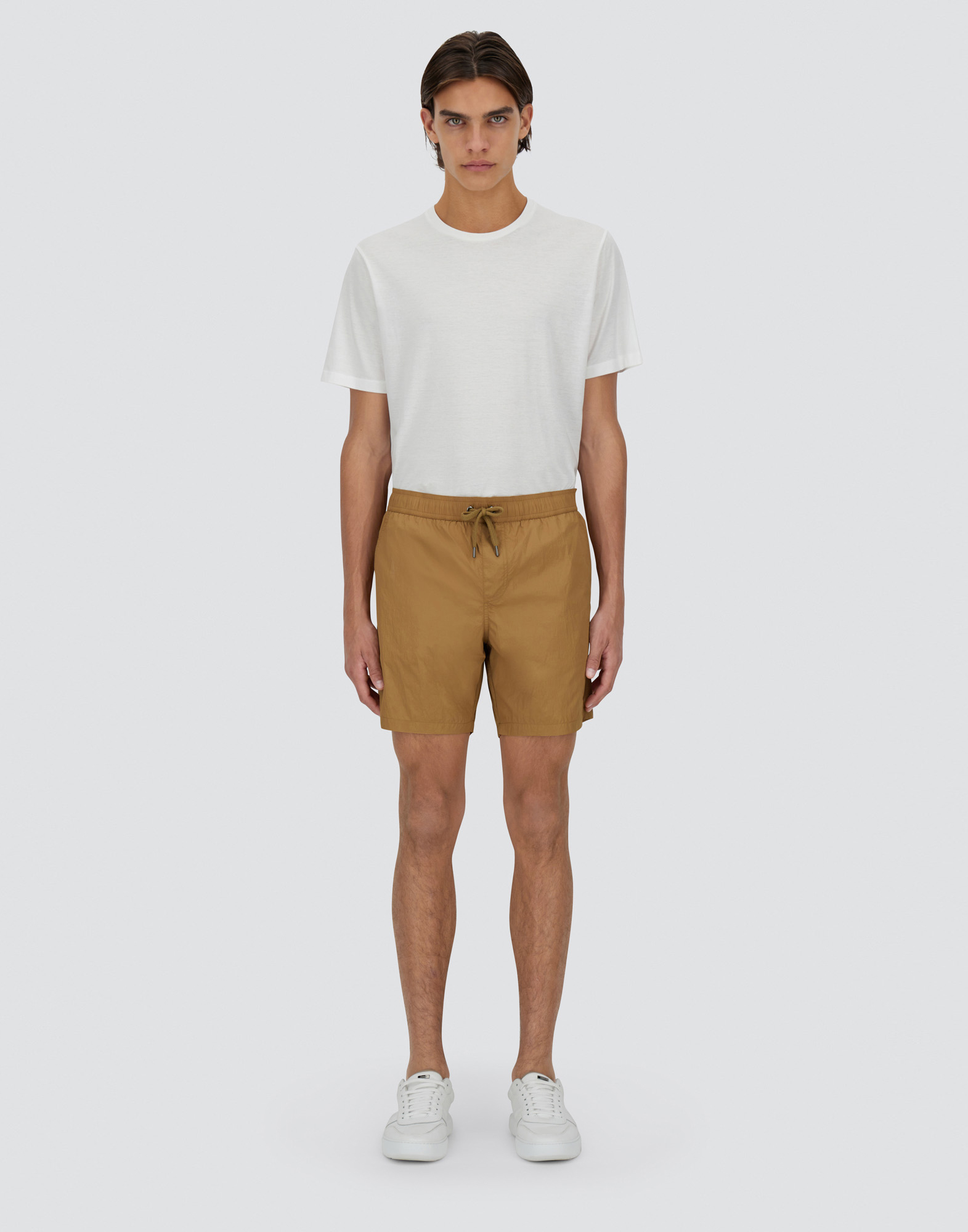 Herno Ultralight Crease Beach Boxers In Camel