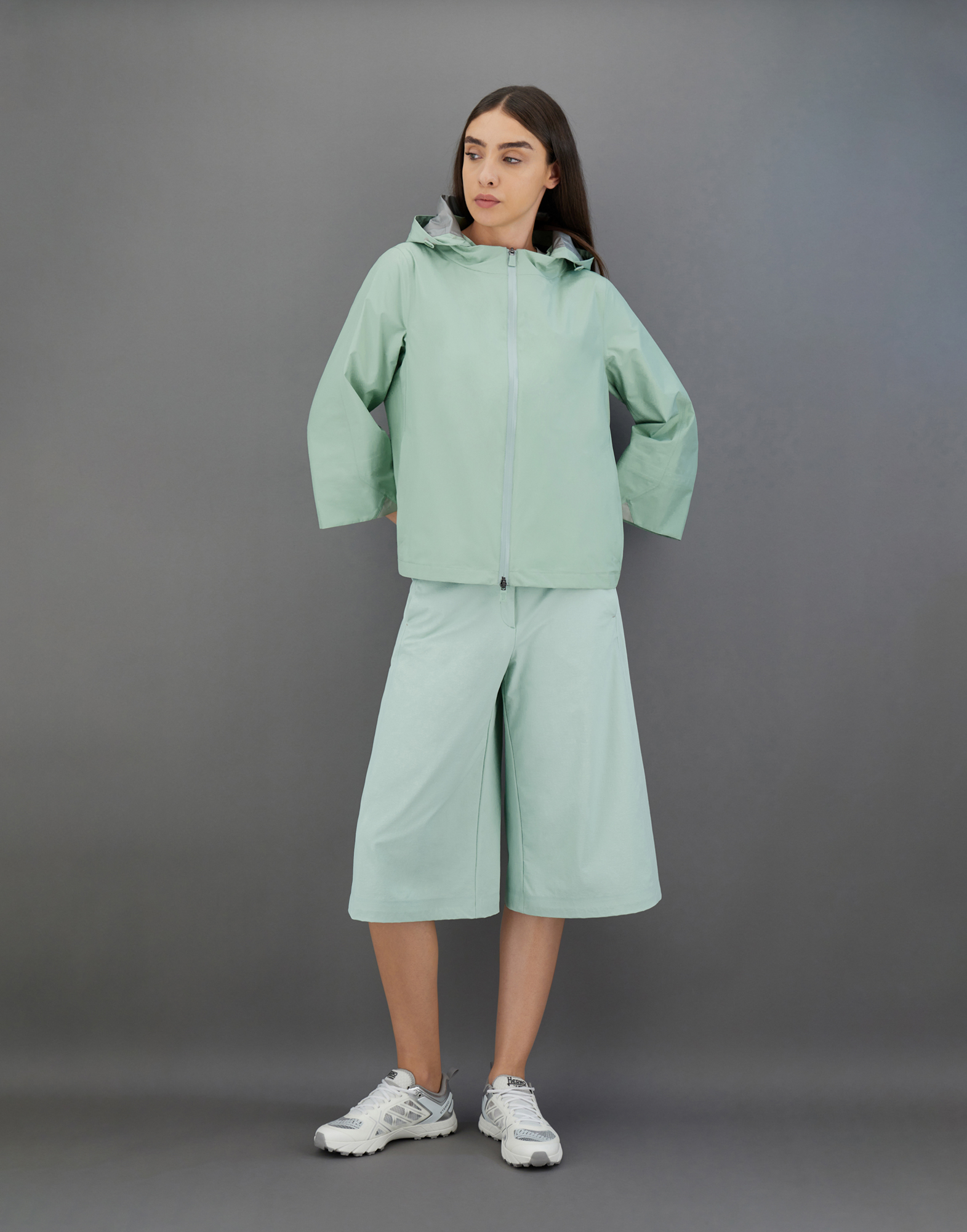 Herno Laminar Cape In Gore-tex Paclite In Seafoam Green