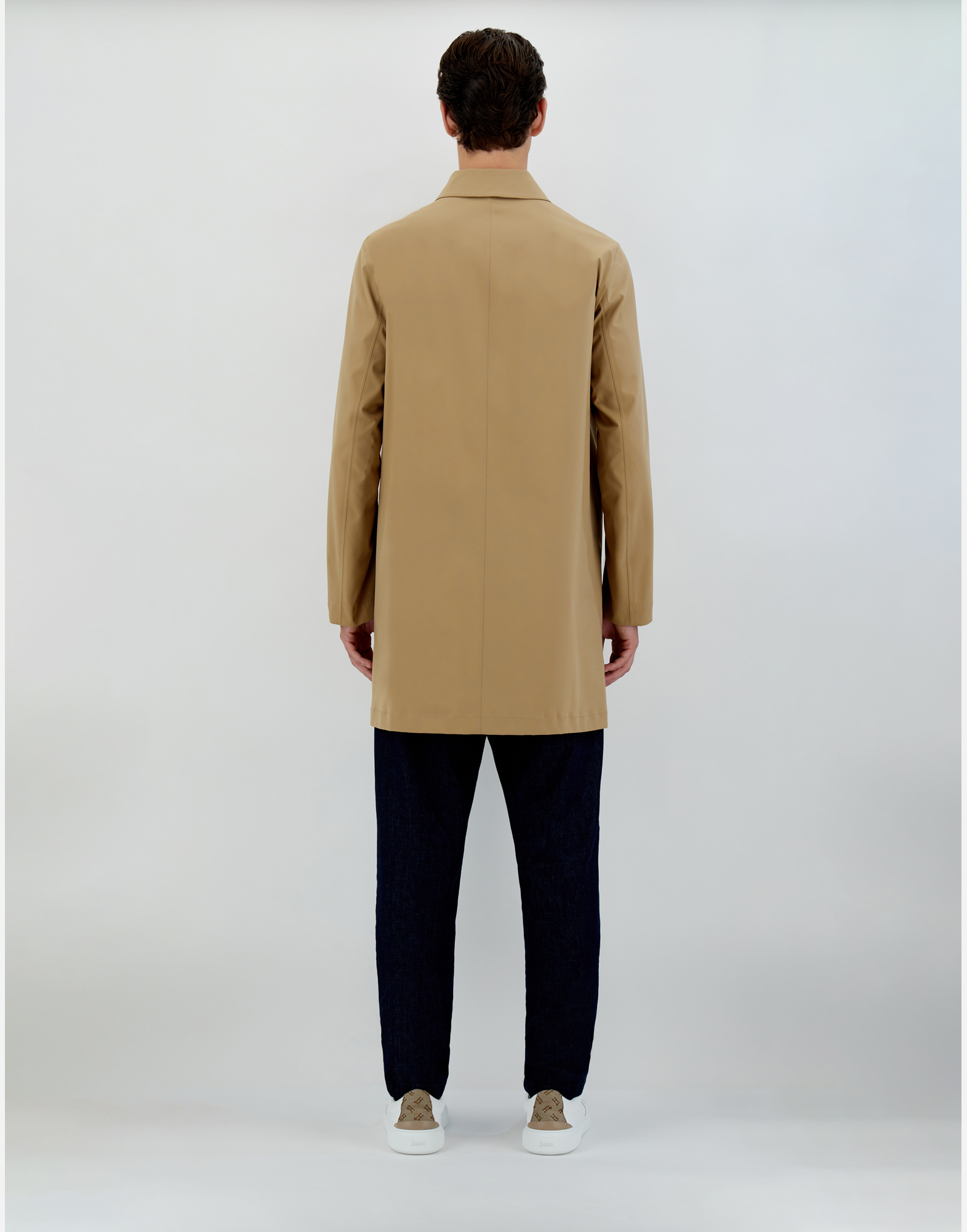 Herno Drizzle Raincoat In Beige