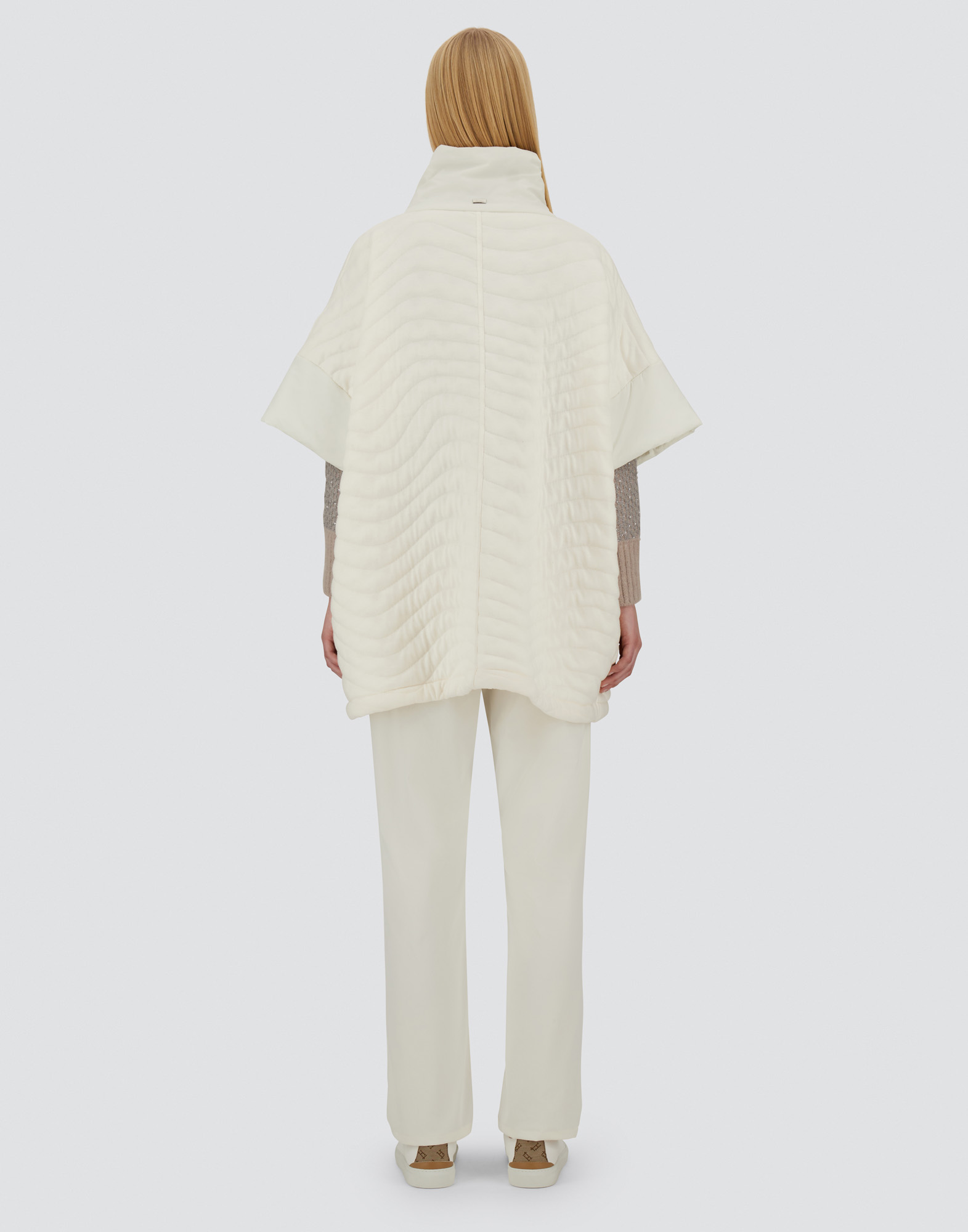 Herno Resort Poncho In Padded Wave Sweater & Light Stretch Nylon In Neutral