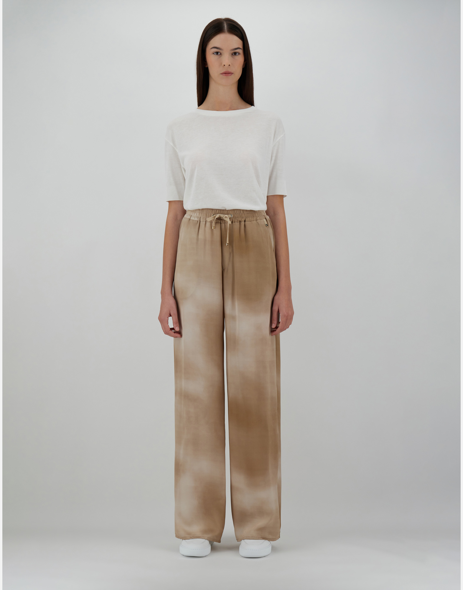 Herno Cloud Silk Trousers In Sand