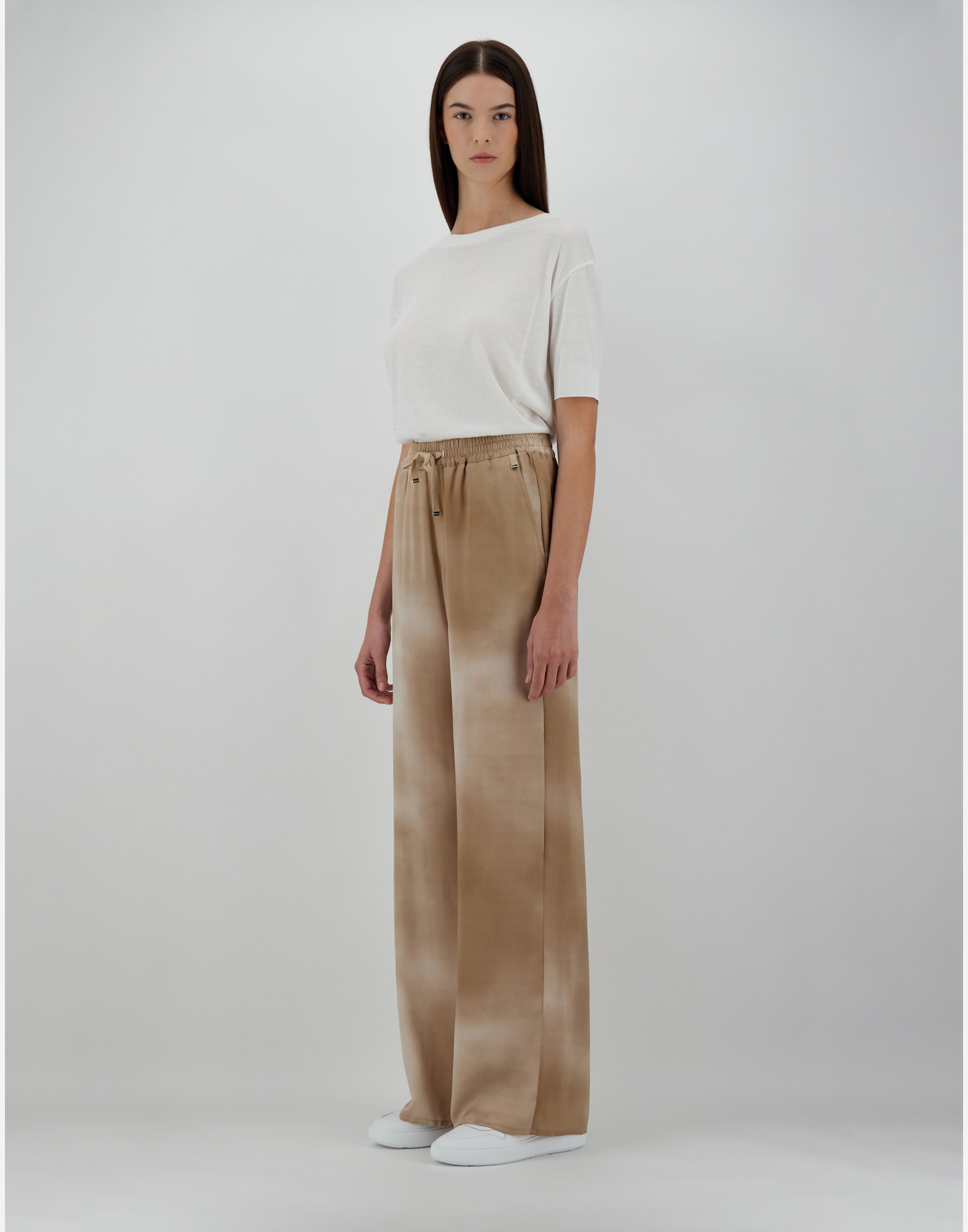 Herno Cloud Silk Trousers In Sand