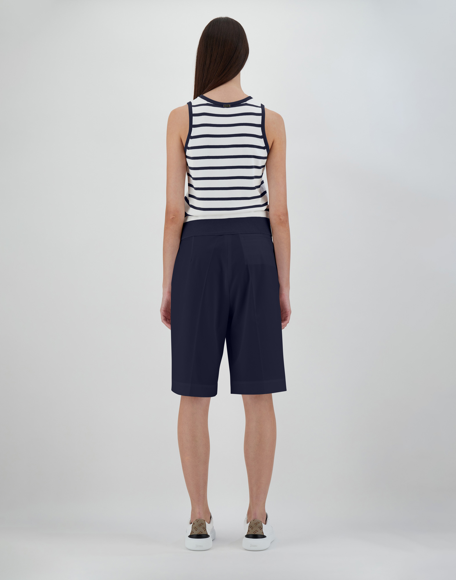 Herno Structures Nylon Shorts In Navy Blue