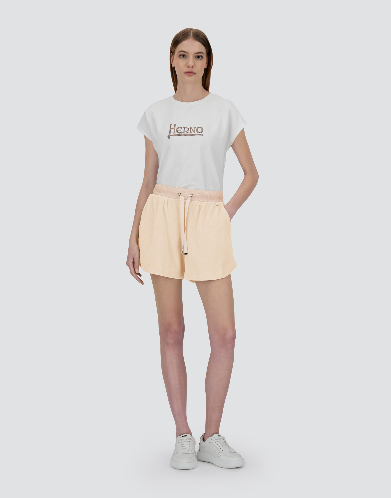 Herno Sponge Effect Sweater Shorts In Chantilly
