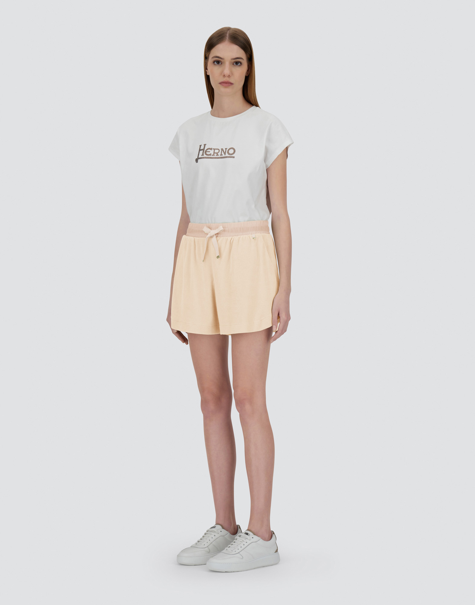 Herno Sponge Effect Sweater Shorts In Chantilly