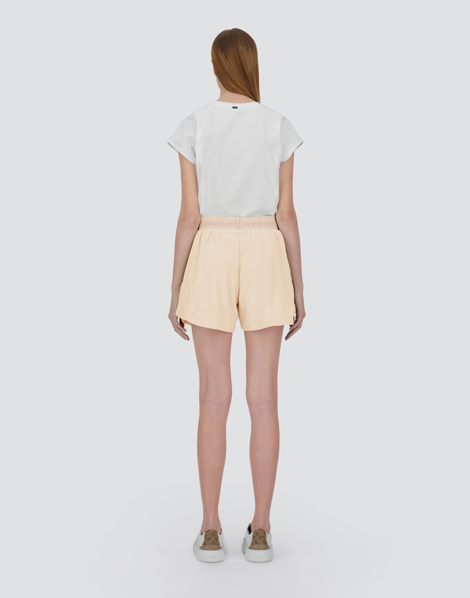 Herno Sponge Effect Sweater Shorts In Chantilly