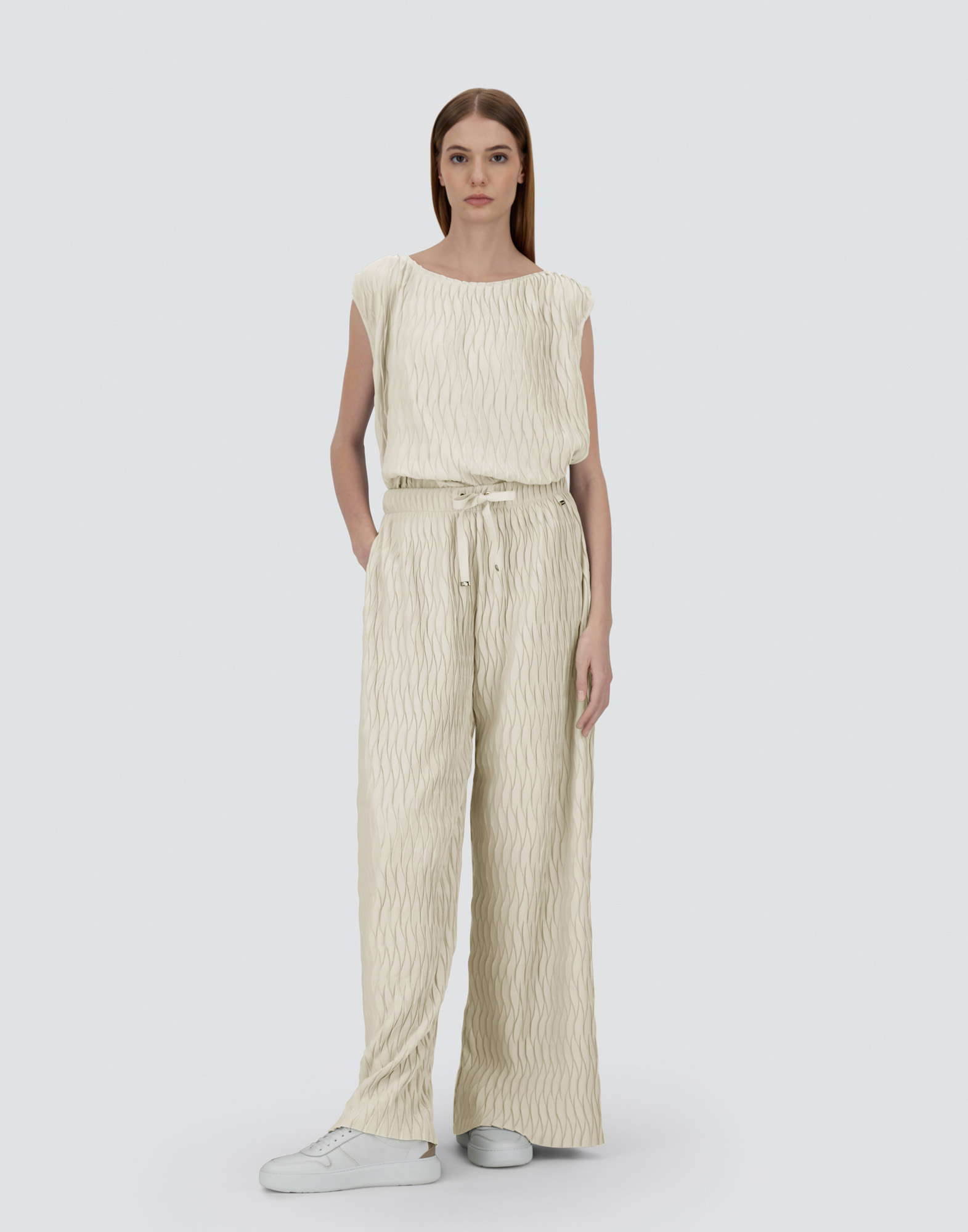 Herno Trousers In Wrinkled Effect In Chantilly