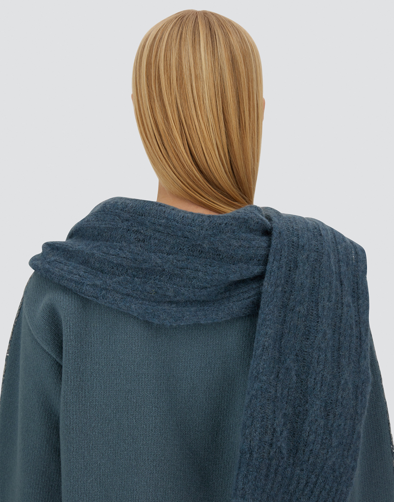 Herno Resort Scarf In Cable Knit Alpaca Wool In Blue